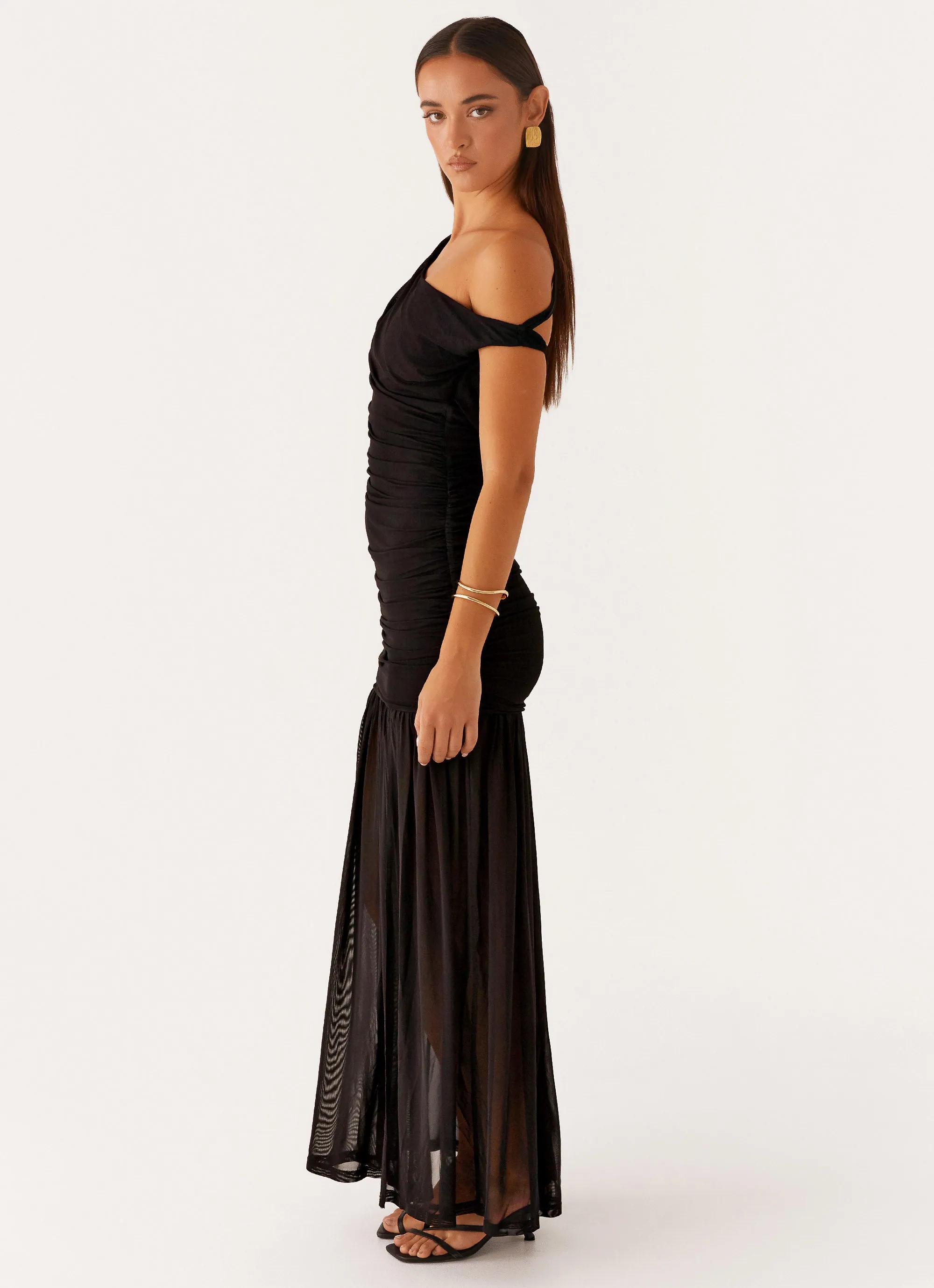 Pavilion Maxi Dress - Black Influencer-Approved Smooth Design