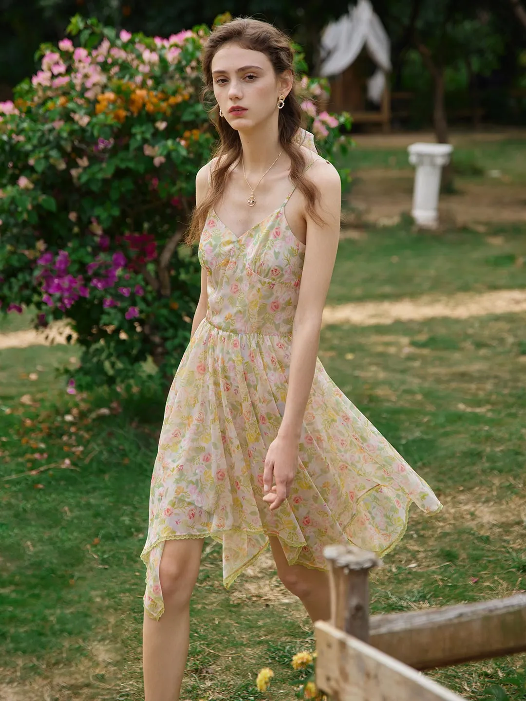 Soft and Stylish Seasonal Layer Valeria Floral Printed Slip Dress