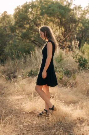 Spicy Xena 2.0 in Black Challis Easy Pick