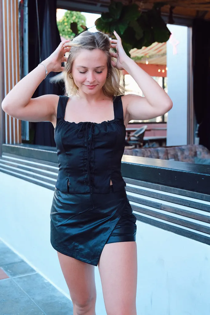 Envy Corset Top- Black BoxySilhouette LowProfileDesign