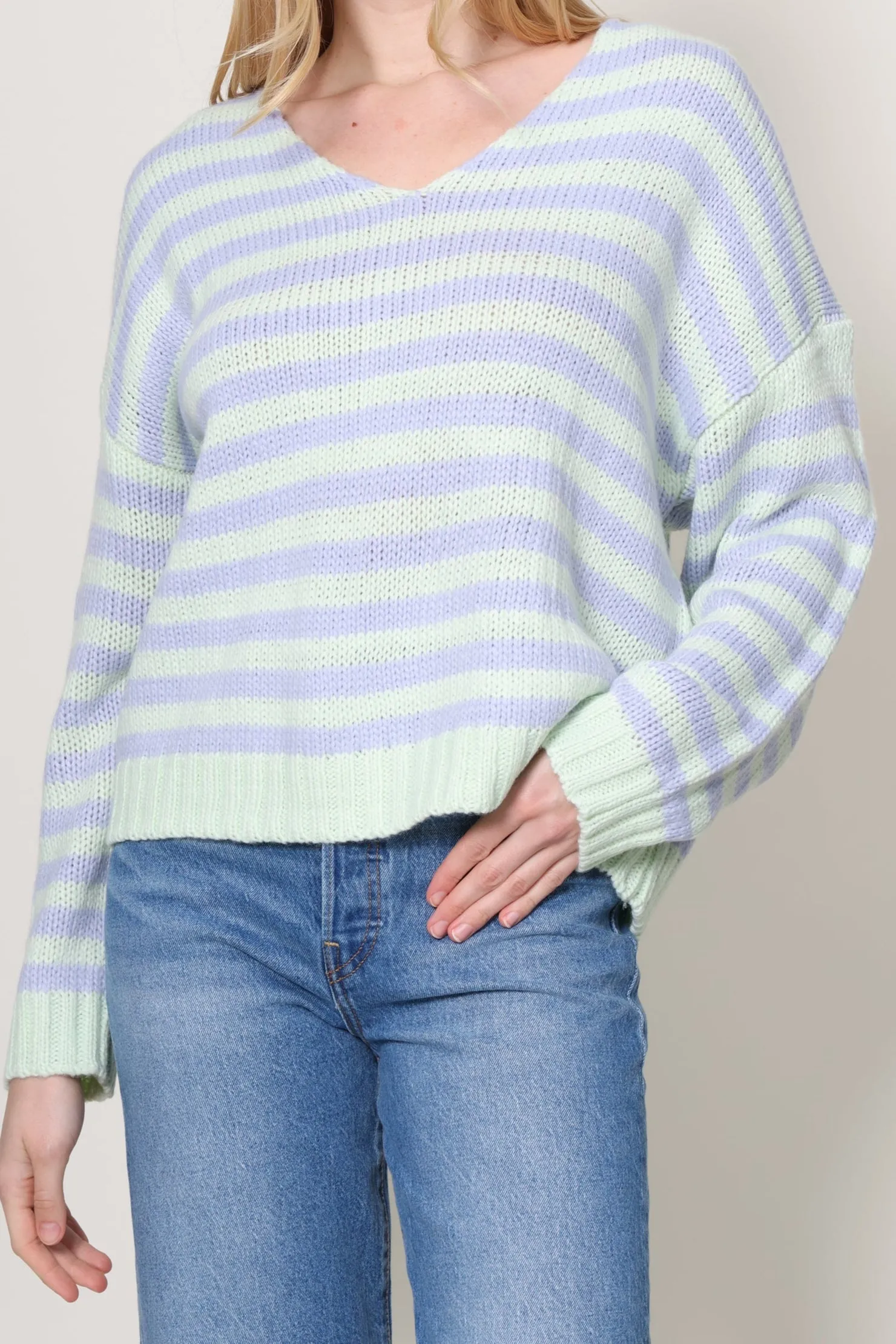 Hypoallergenic Fibers Stripe Loose V Neck Sweater