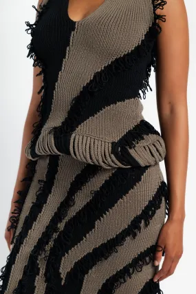 All-Purpose Wear Tagless Comfort Collar Exclusive Roaring Fringe Knit Top in Black