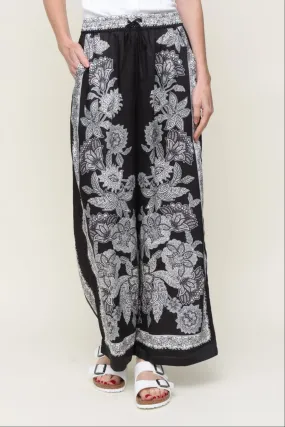 Oasis High Waist Pant Odor Resistant Treatment