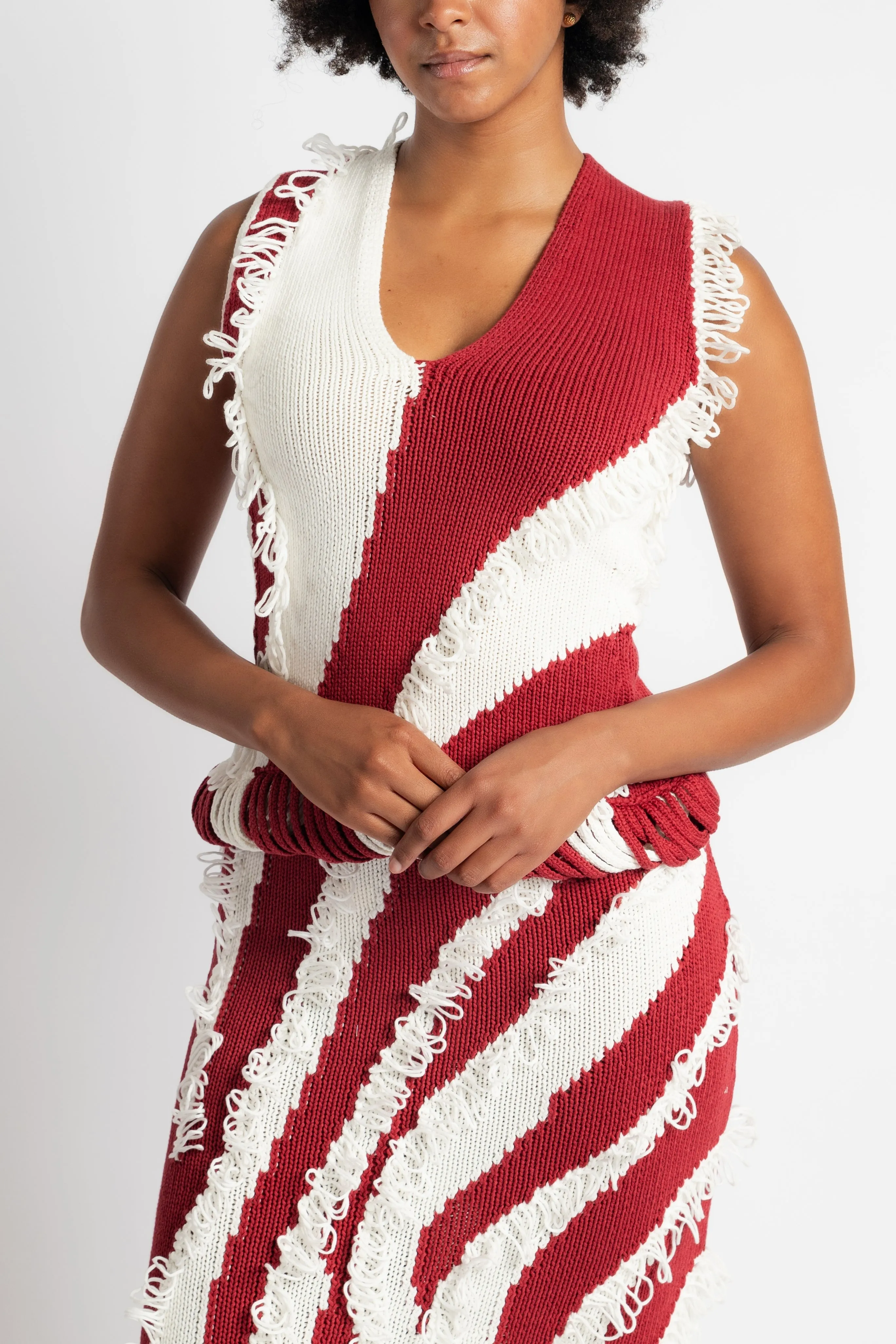 Reinforced Hem Stitching BrushedInnerSurface Roaring Fringe Knit Top in Red