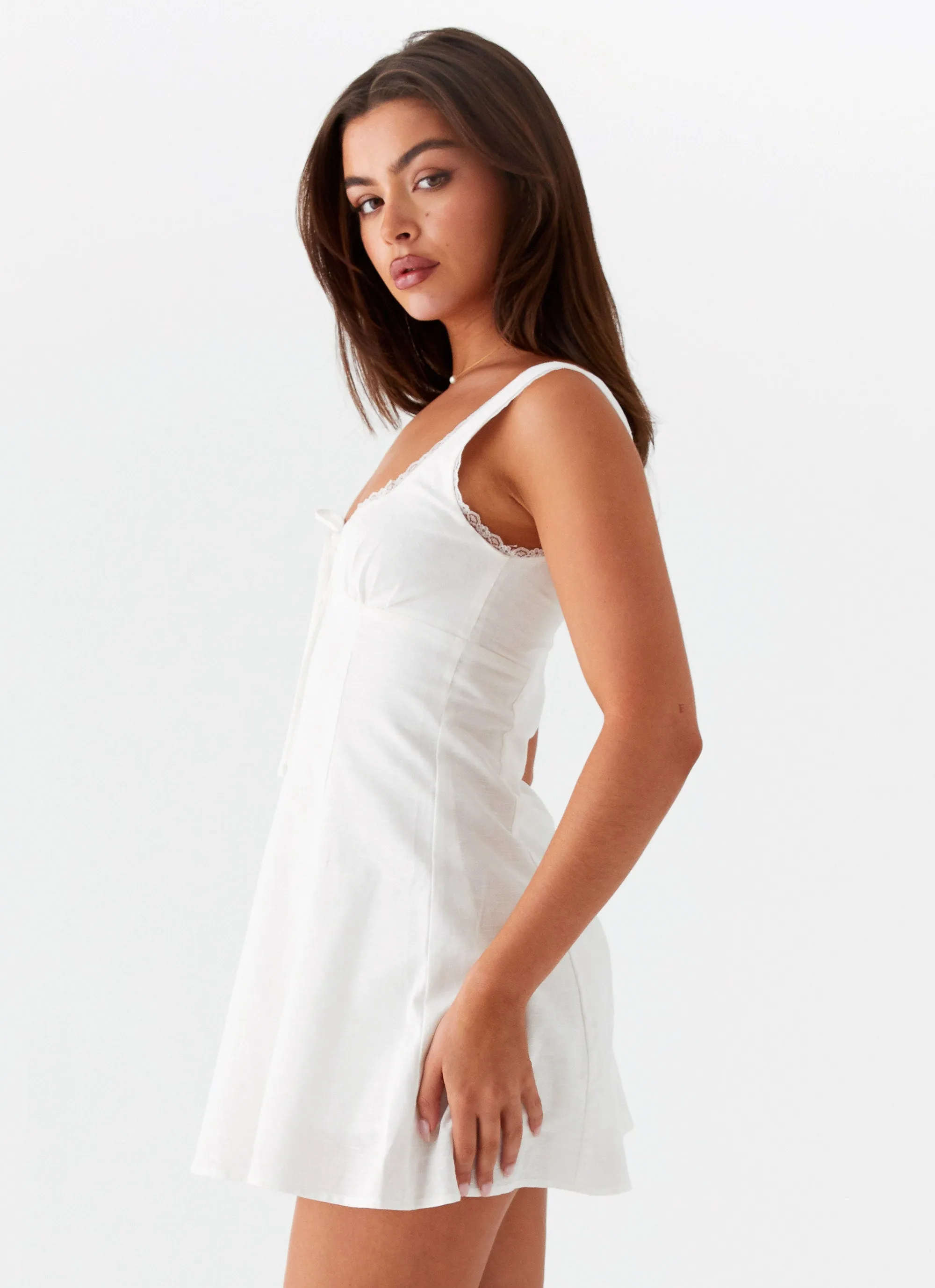 Seasonal Must Have Weekend Fashion Rowena Mini Dress - White