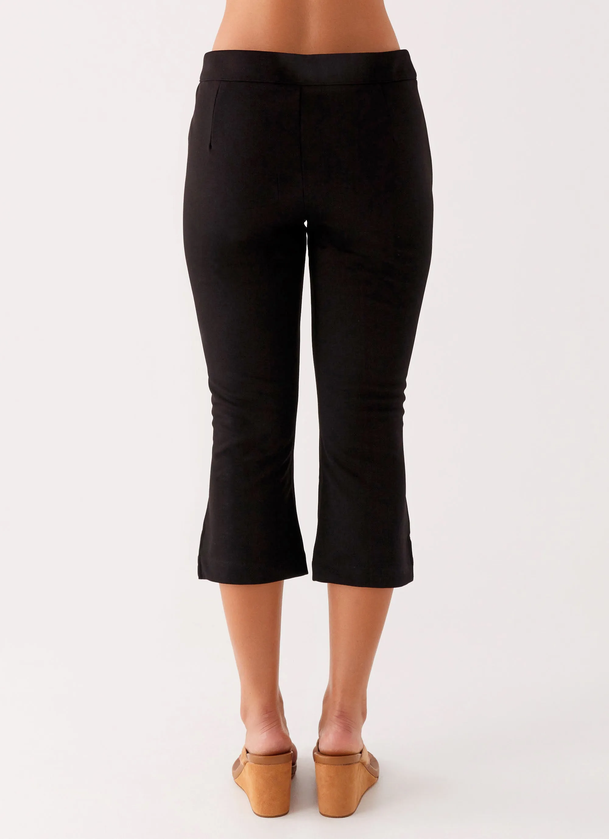 Yoga Ready Softened Hem Rue Capri Pants - Black