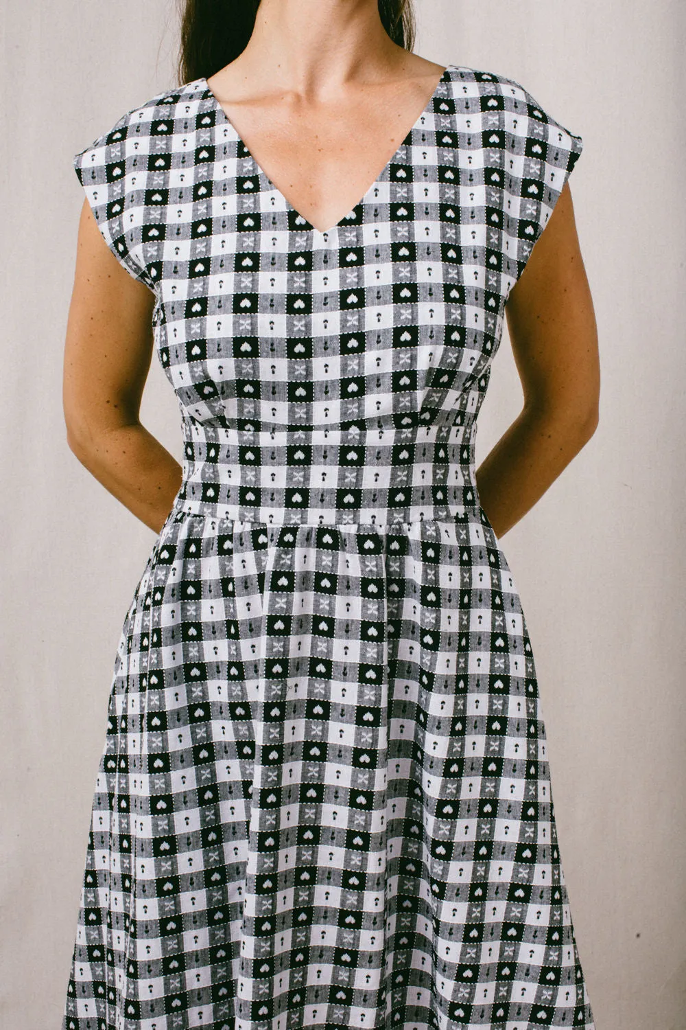 Joy dress in Cotton Picnic Light Sheen