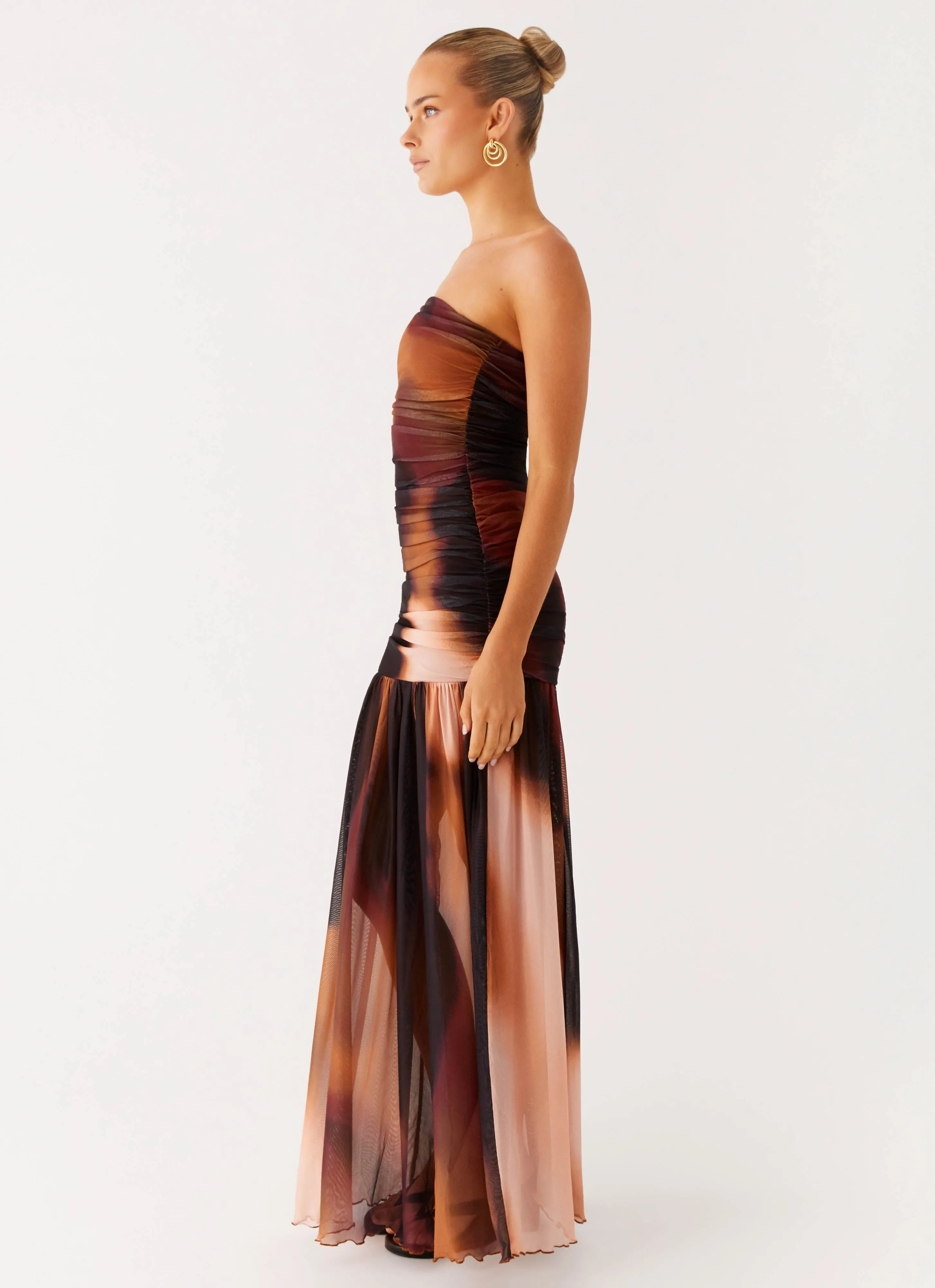 Decorative-Design Savaya Maxi Dress - Black Gradient