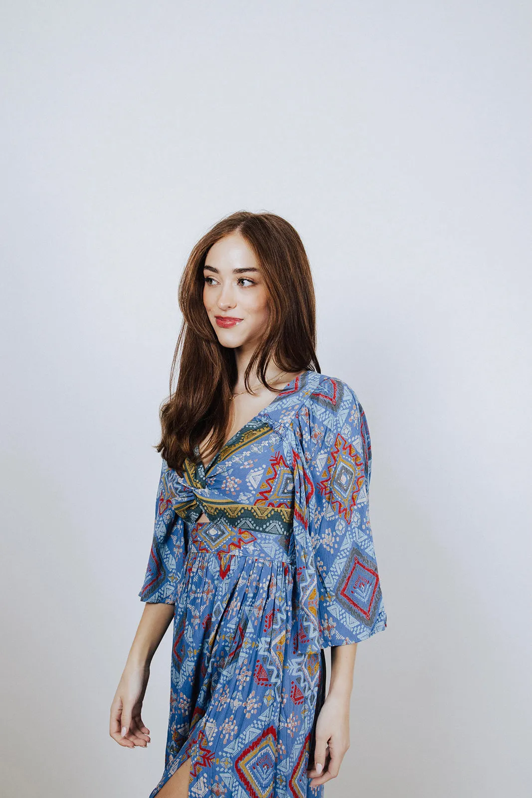 Musa V-Neck Maxi Dress Pose Sweet