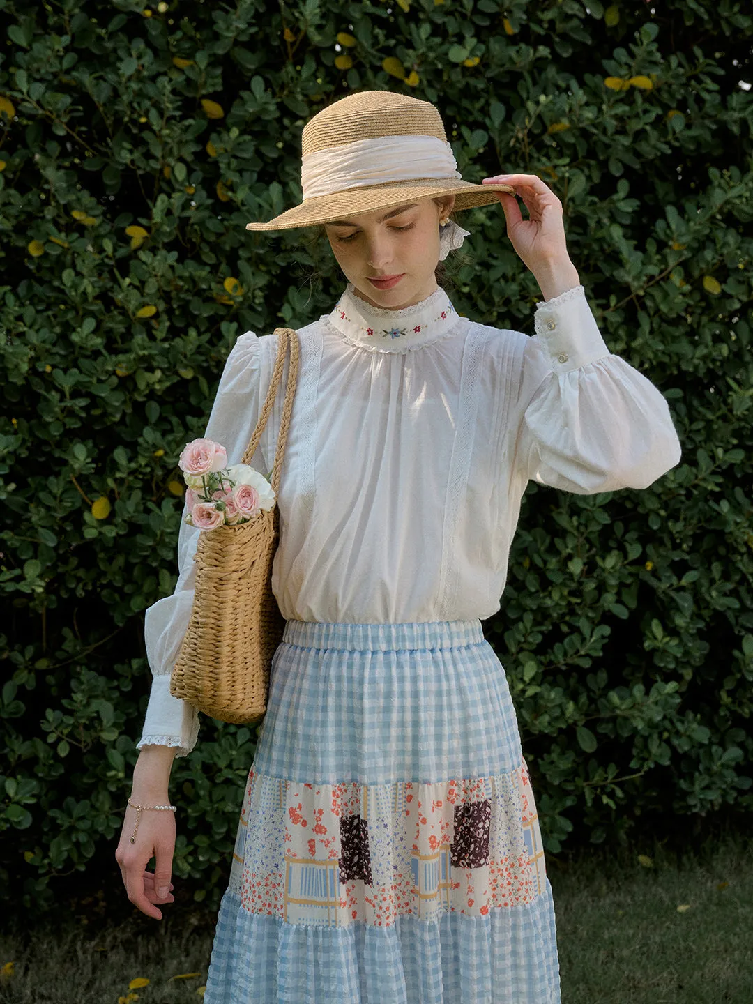 ??Final Sale??Aylin Mock Neck Embroidered White Shirt VNeckReinforcement FlexibleRibbing