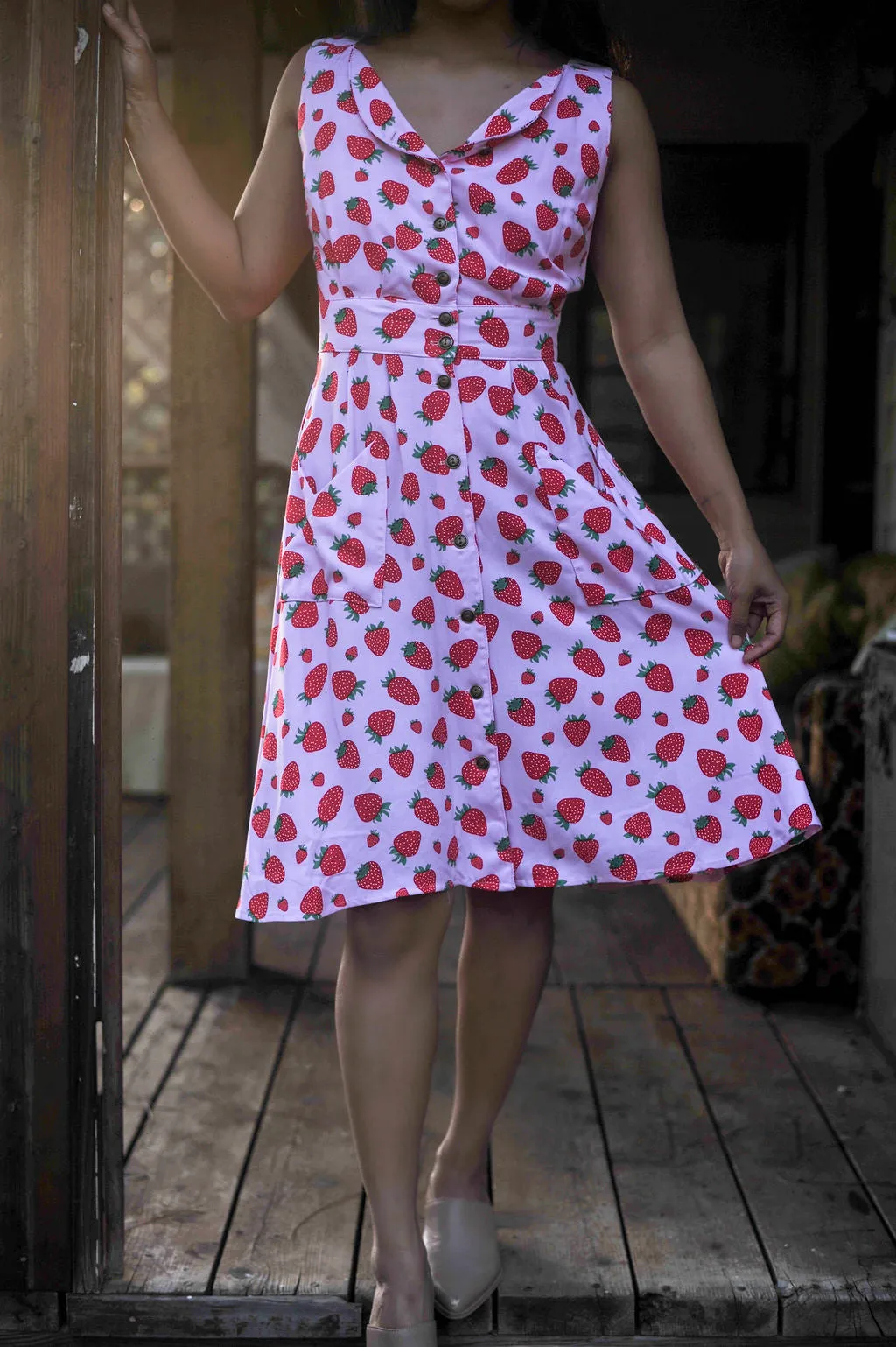 Charming Style Sharp Look Sheet Dress in Strawberry Cotton