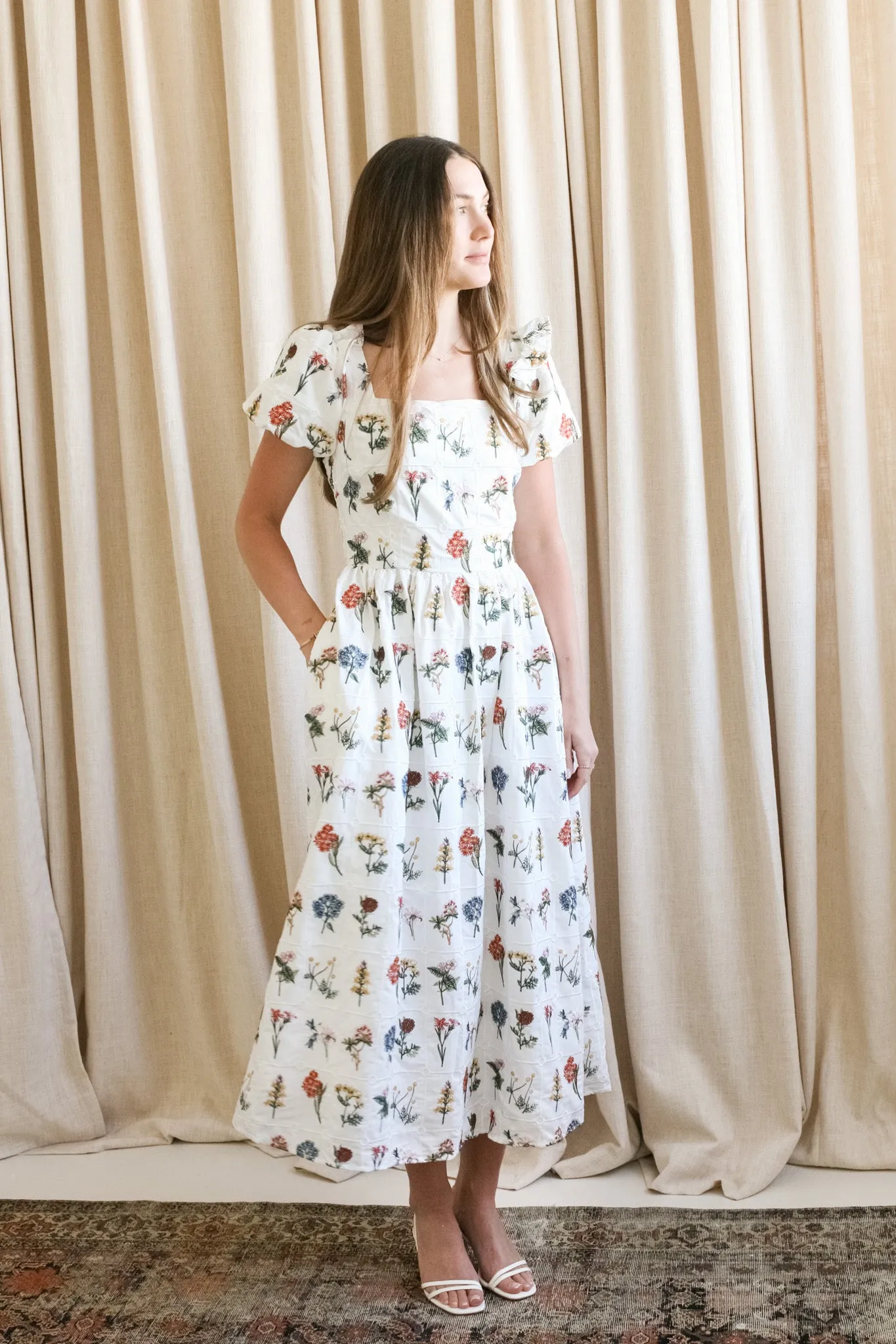 Timeless Beauty Cozy Look Emery Embroidered Midi Dress