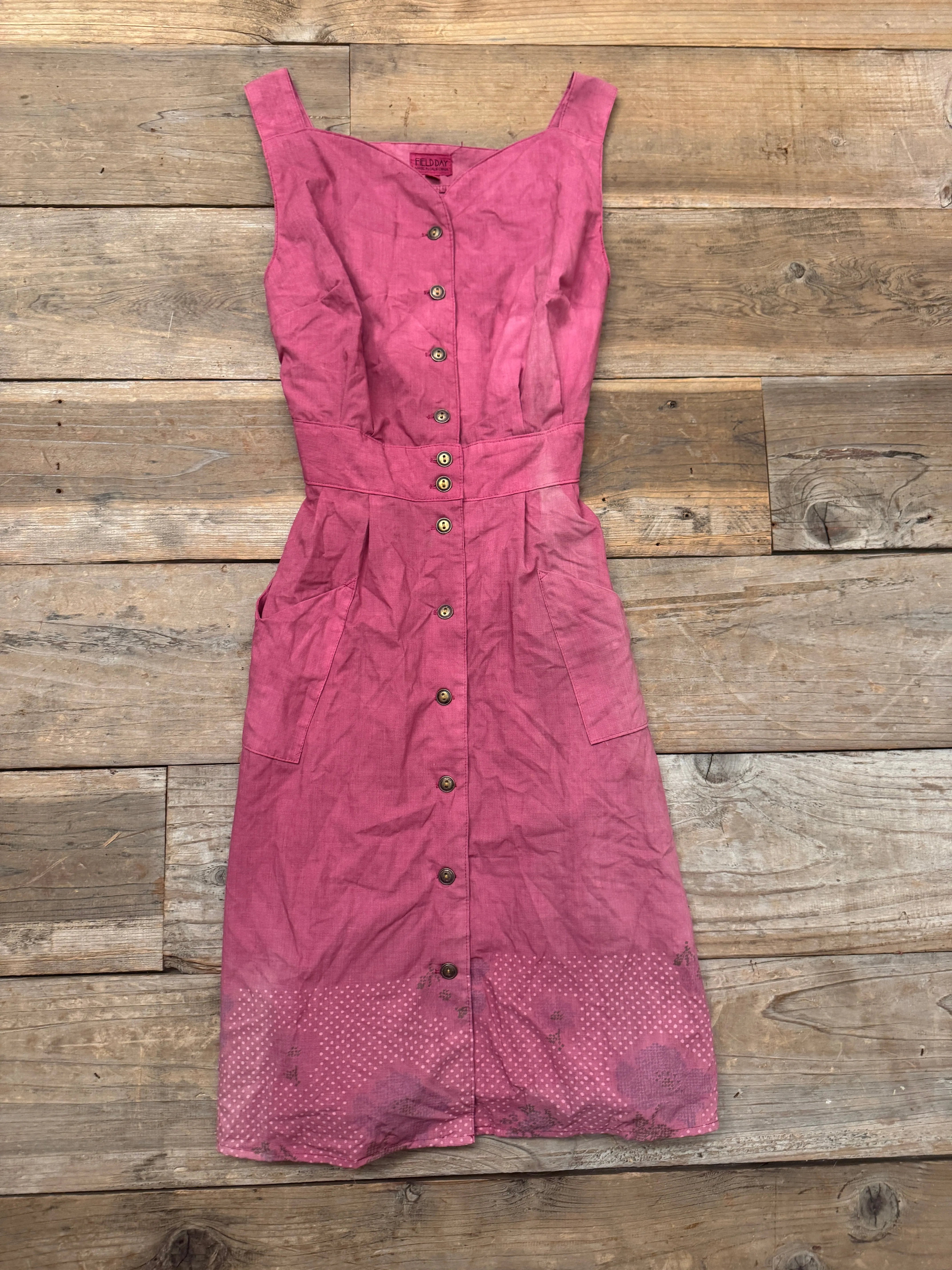 Sheet Dress in One of a Kind in Large Collared Luxe Fabric