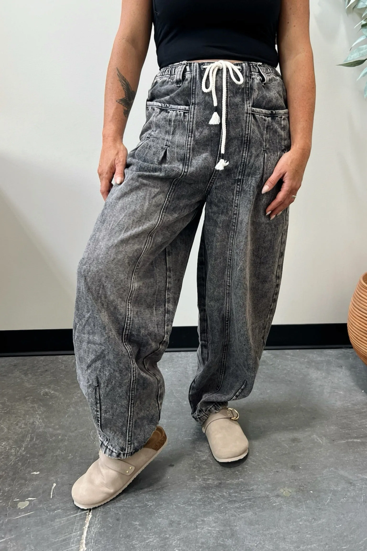 Comfortable fit Smokestack Washed Denim Barrels