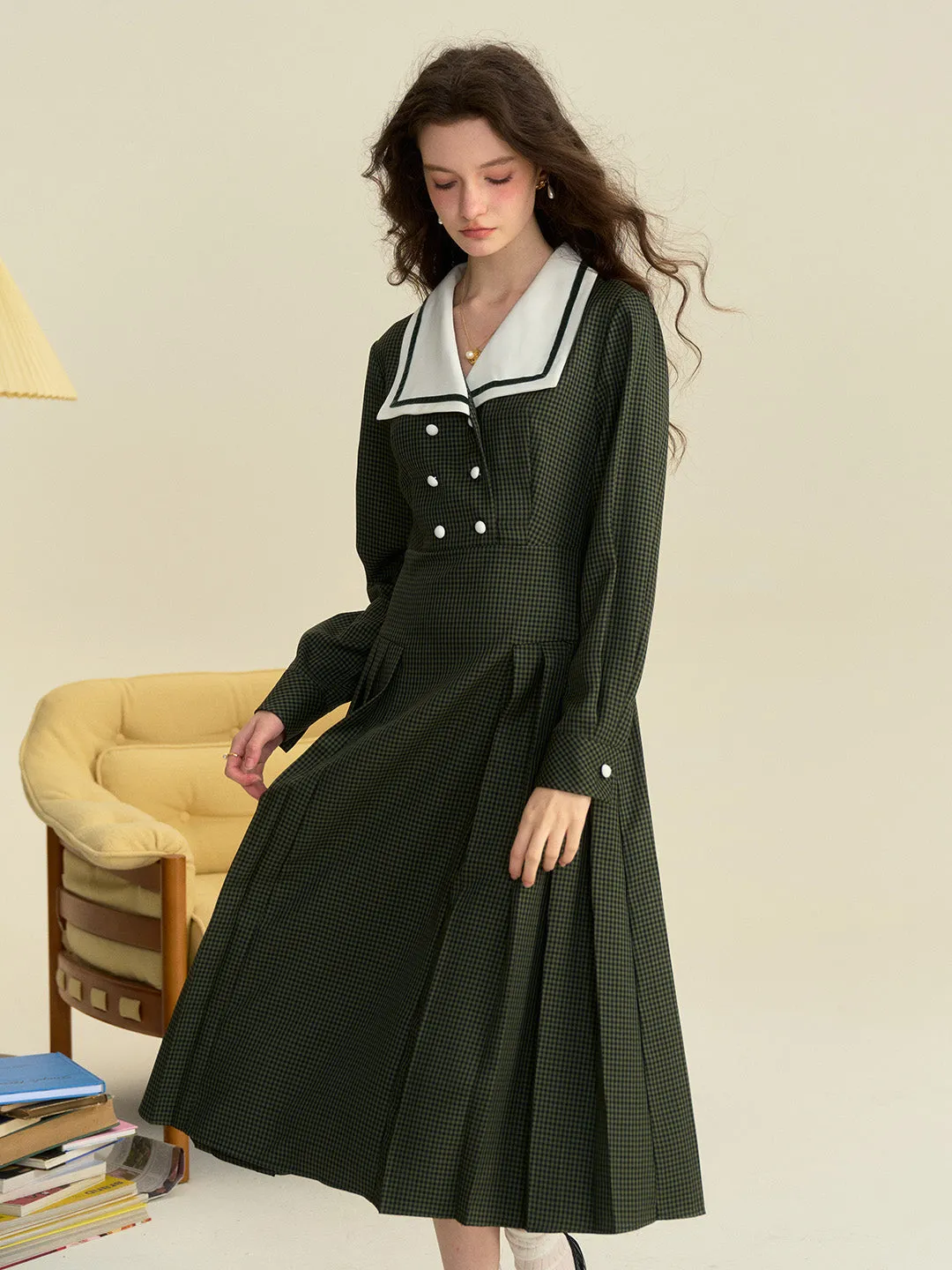 New York Feminine Line Barbara White Collar Double-Breasted Pleated Dark Green Plaid Dress