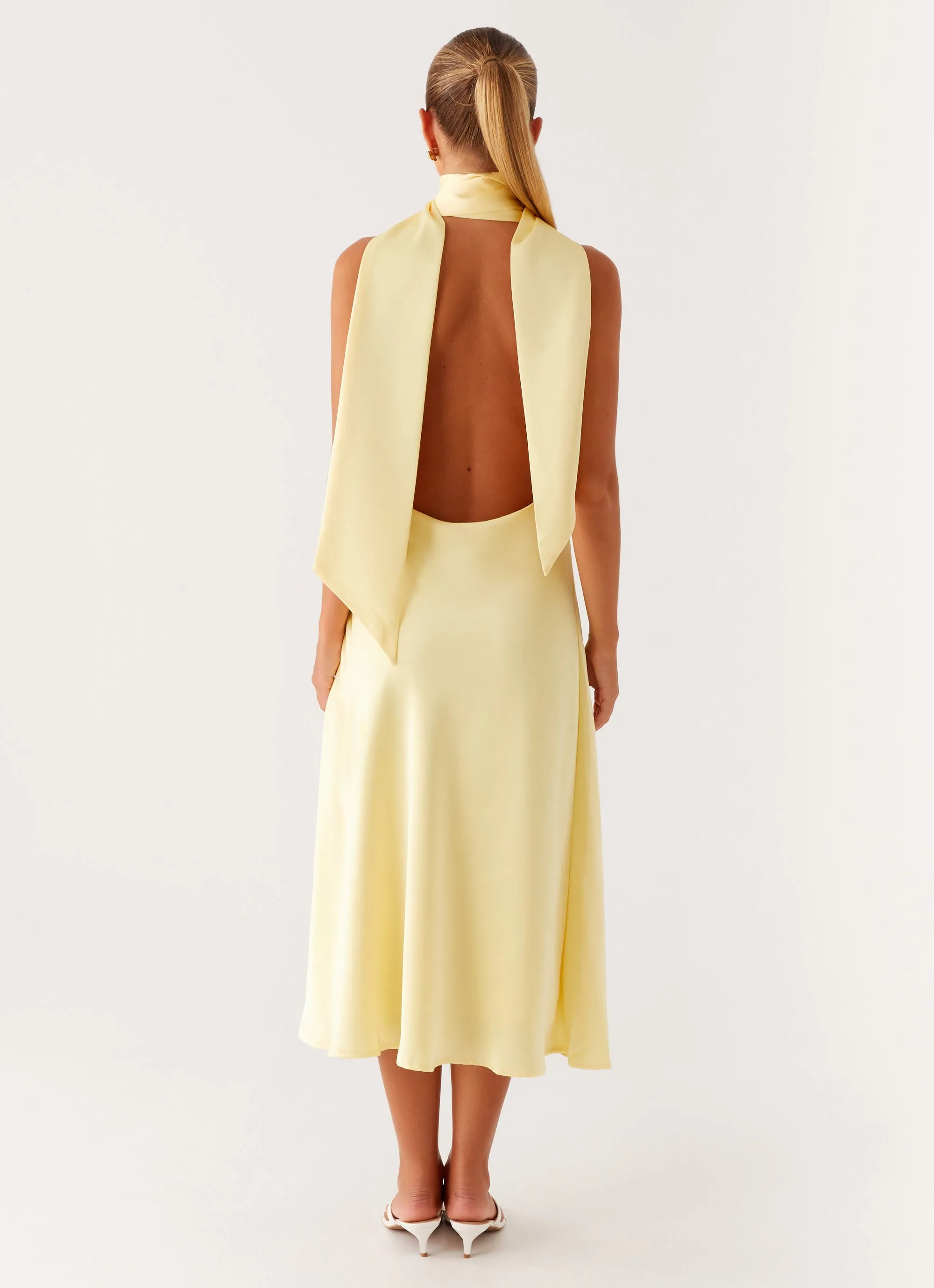Sonny Midi Dress - Yellow Subtle design Comfortable fit for outings