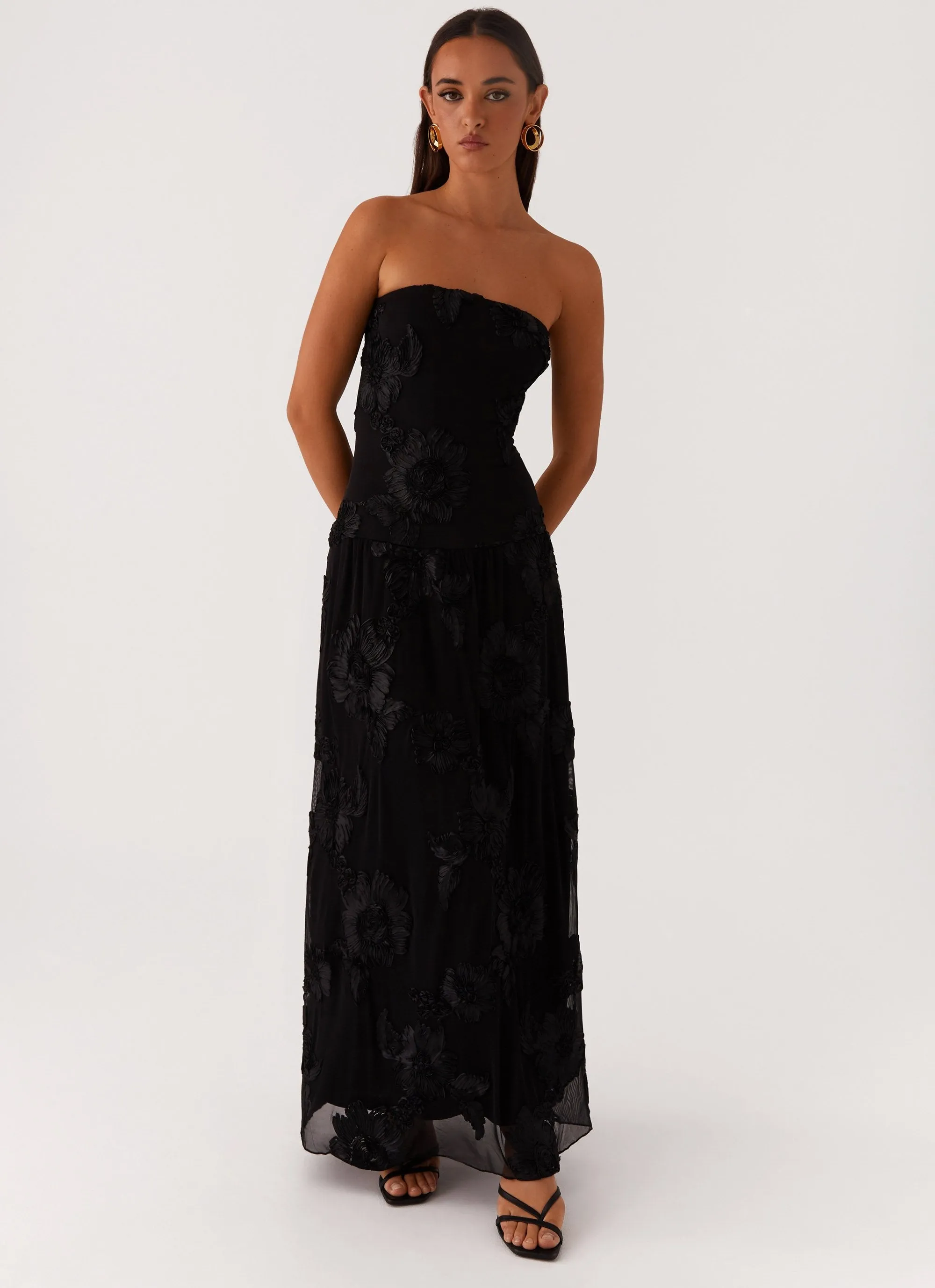 After Light Maxi Dress - Black Travel Style