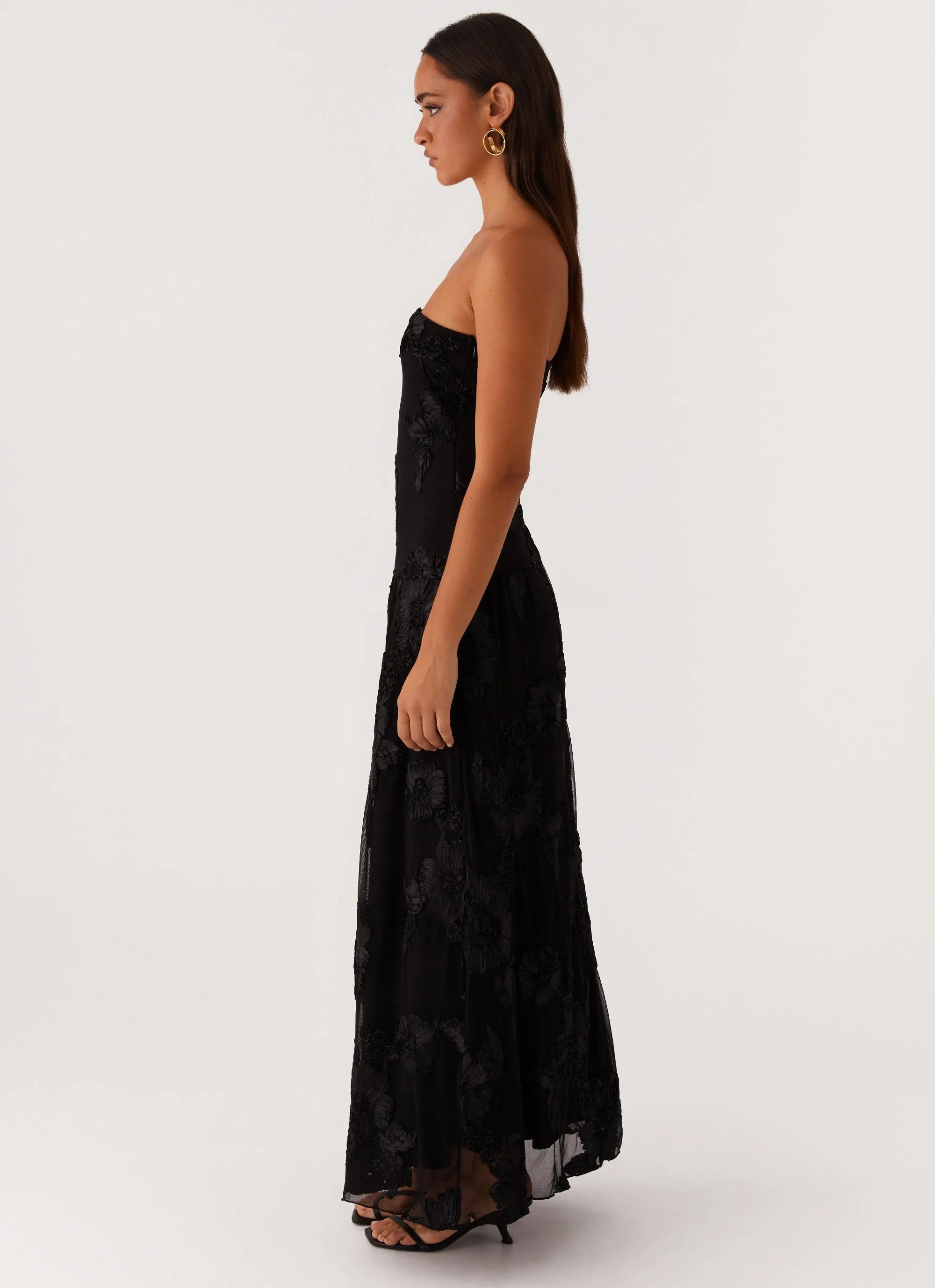 After Light Maxi Dress - Black Sleek Comfort