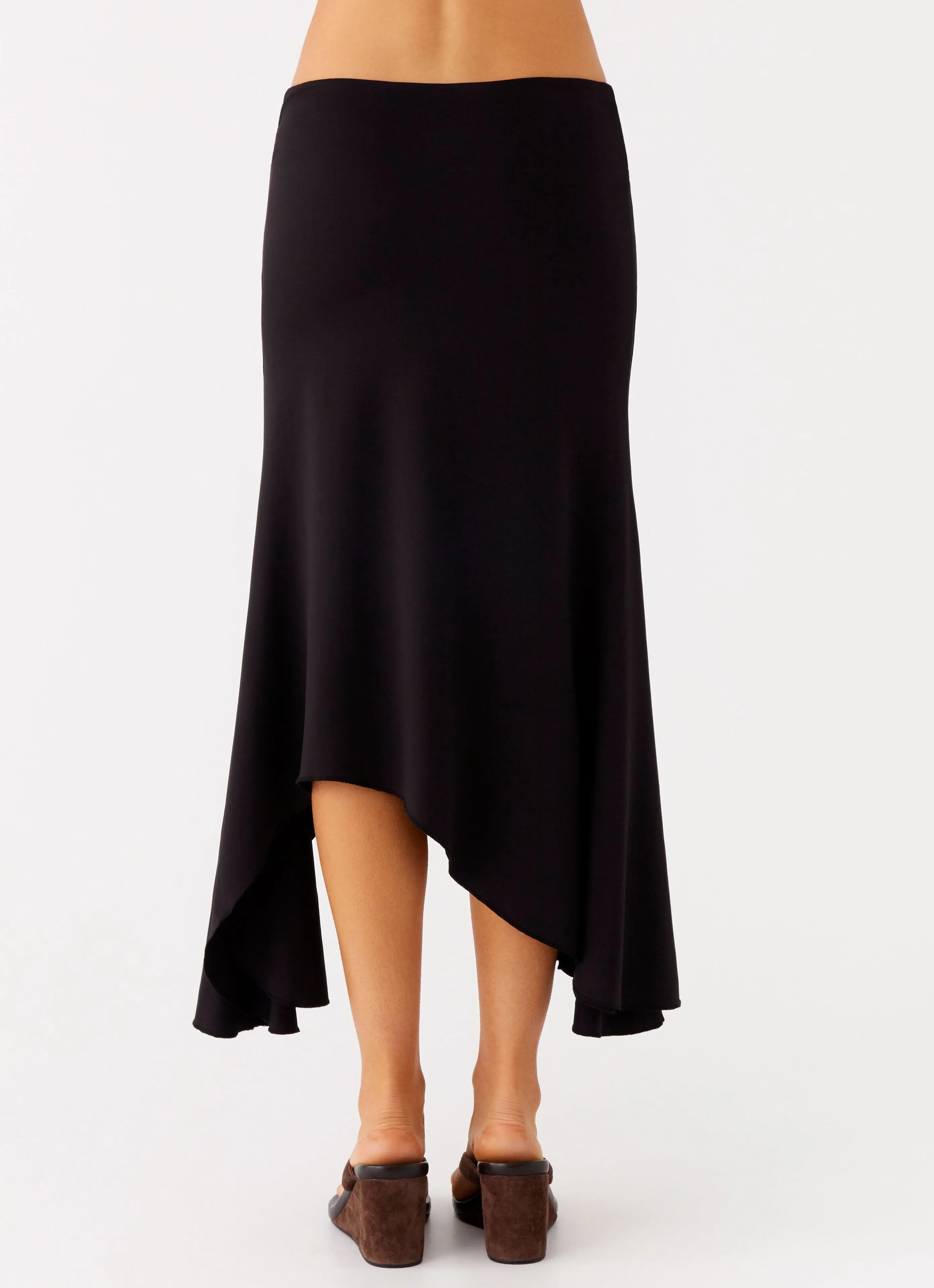 Seattle Midi Skirt - Black Wardrobe Basics urban scene