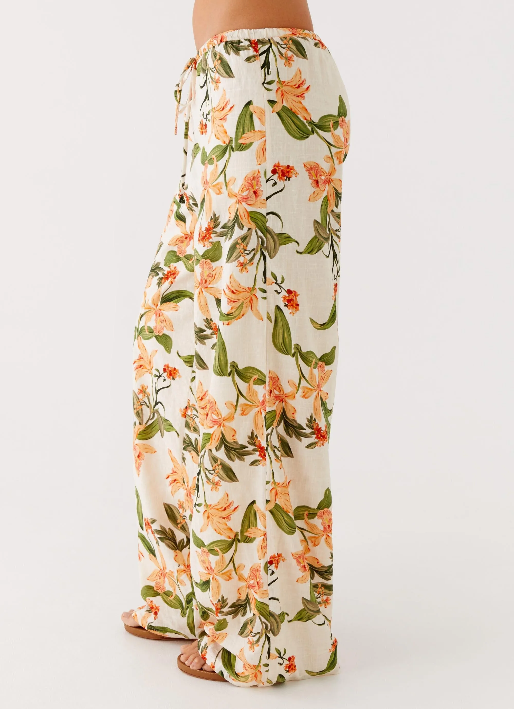 Fashionable Cut Dalida Linen Pants - Floral Print