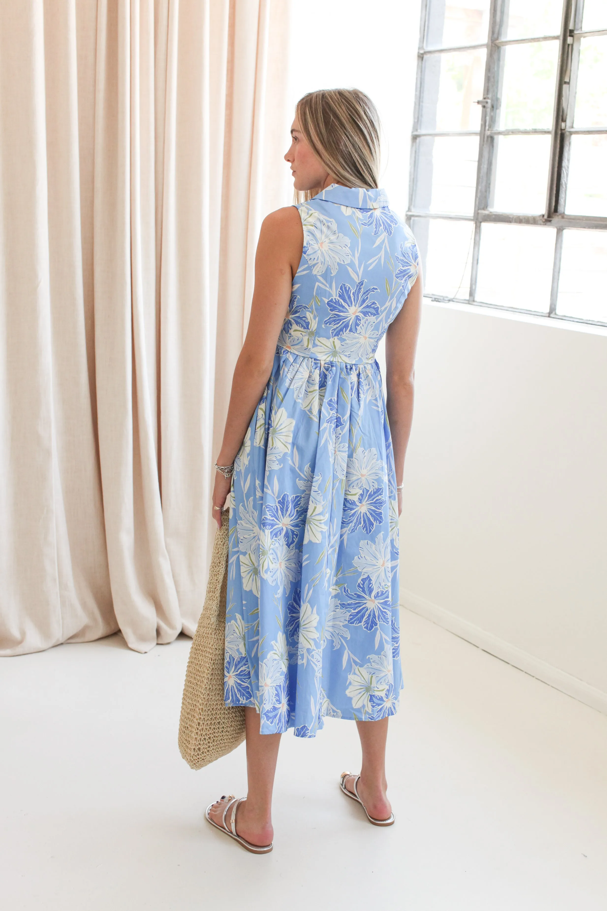 Gradient Shade relaxed elegance Stevie Collared Midi Dress