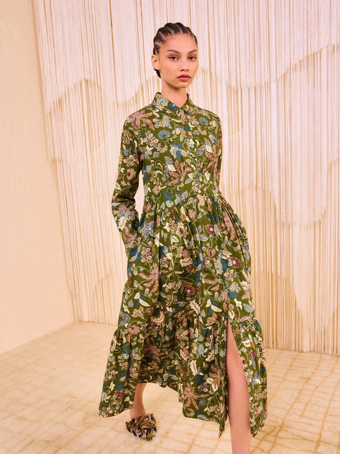 Simple Form Straight-Cut Ulla Johnson Eryn Long Sleeve Midi Dress - Lichen