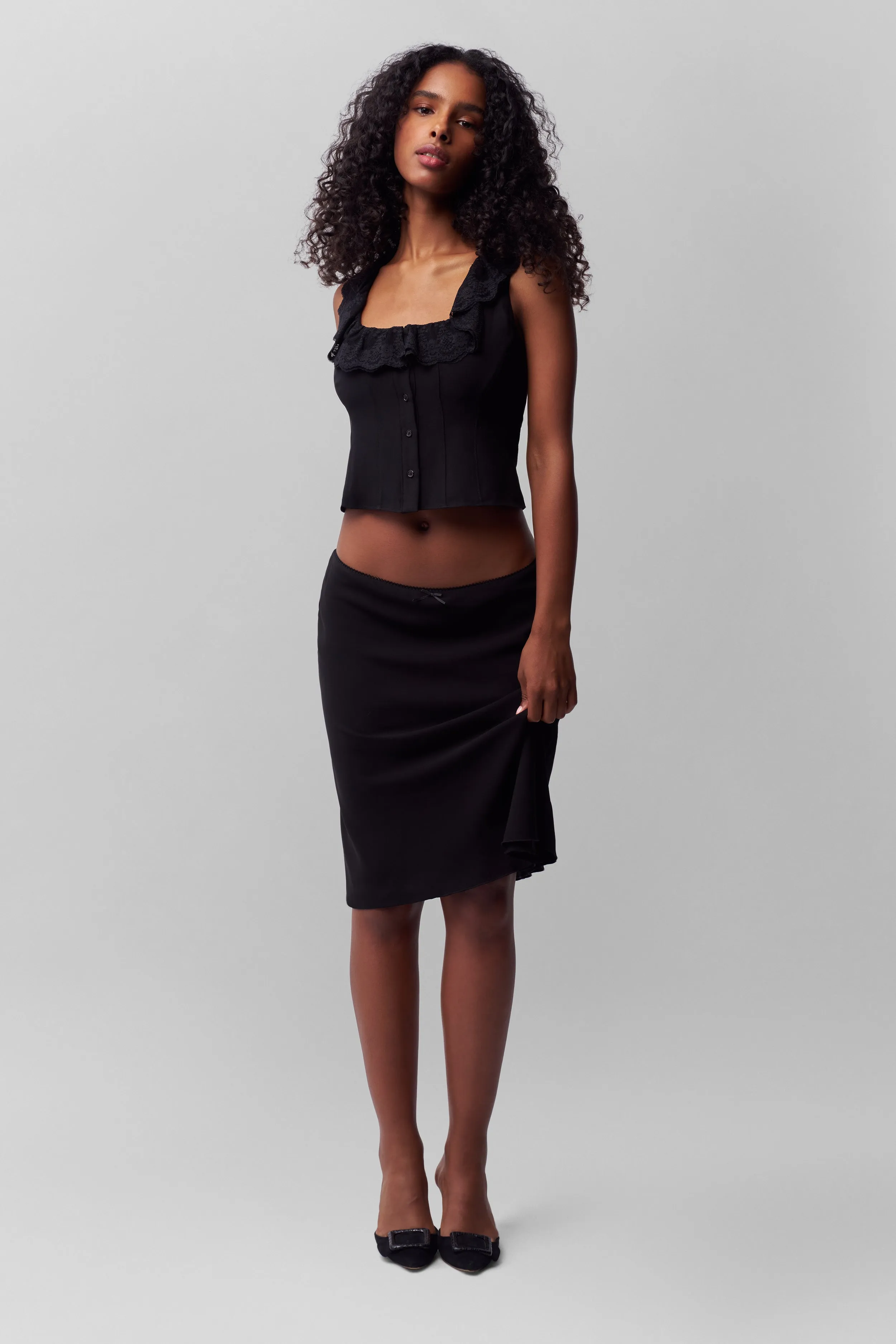 Paloma Skirt urban scene