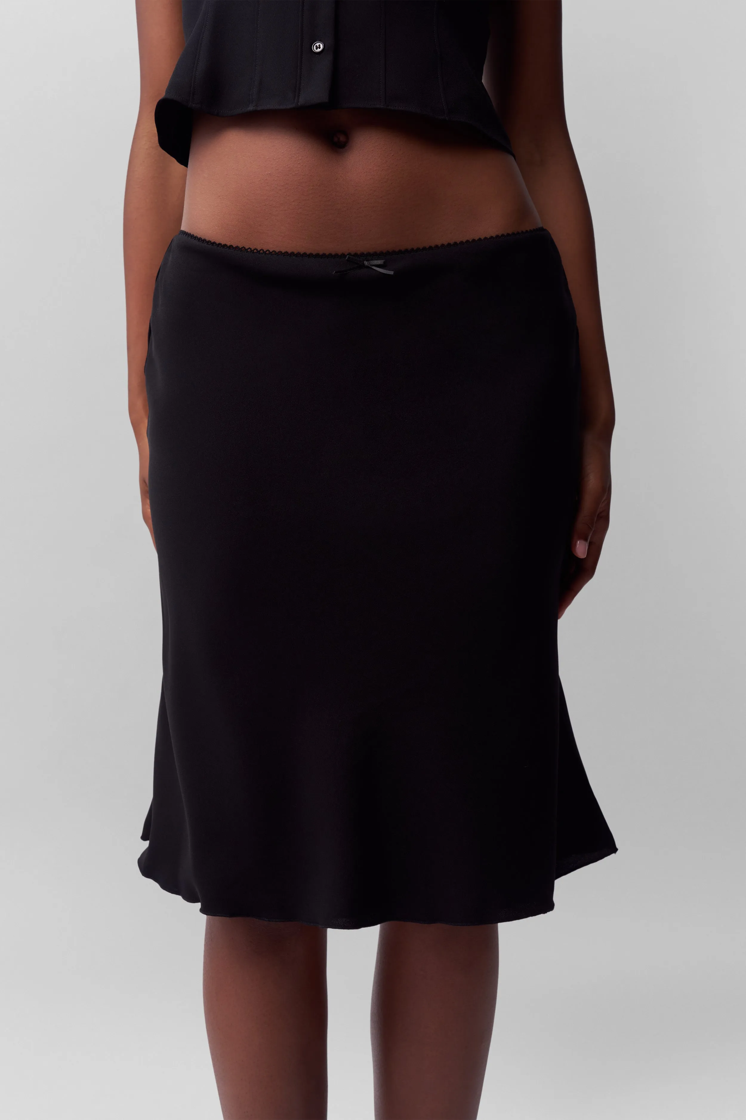 Paloma Skirt Sleek Detail Warm Insulation