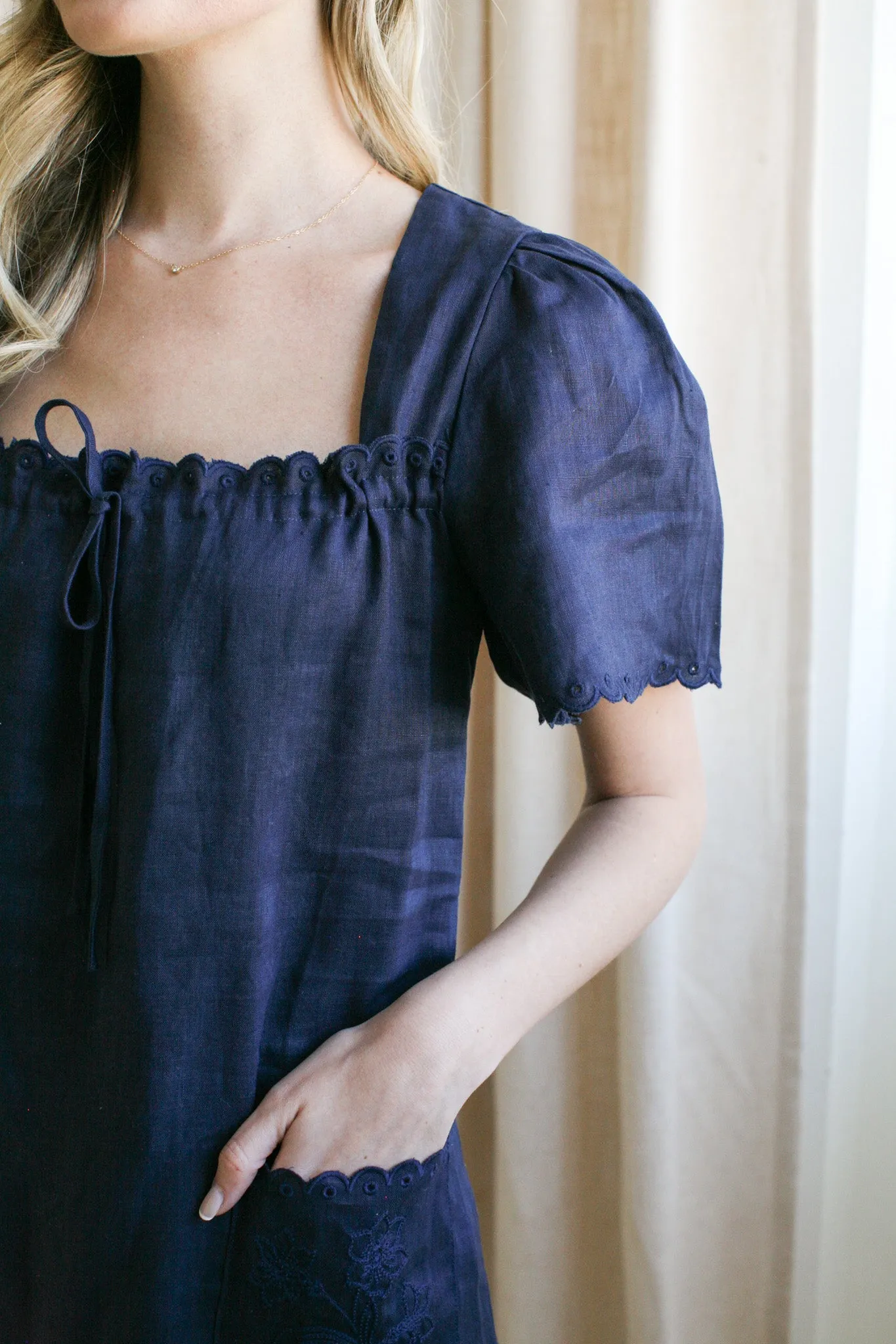 Payton Linen Midi Dress Basic Shape Smooth Texture