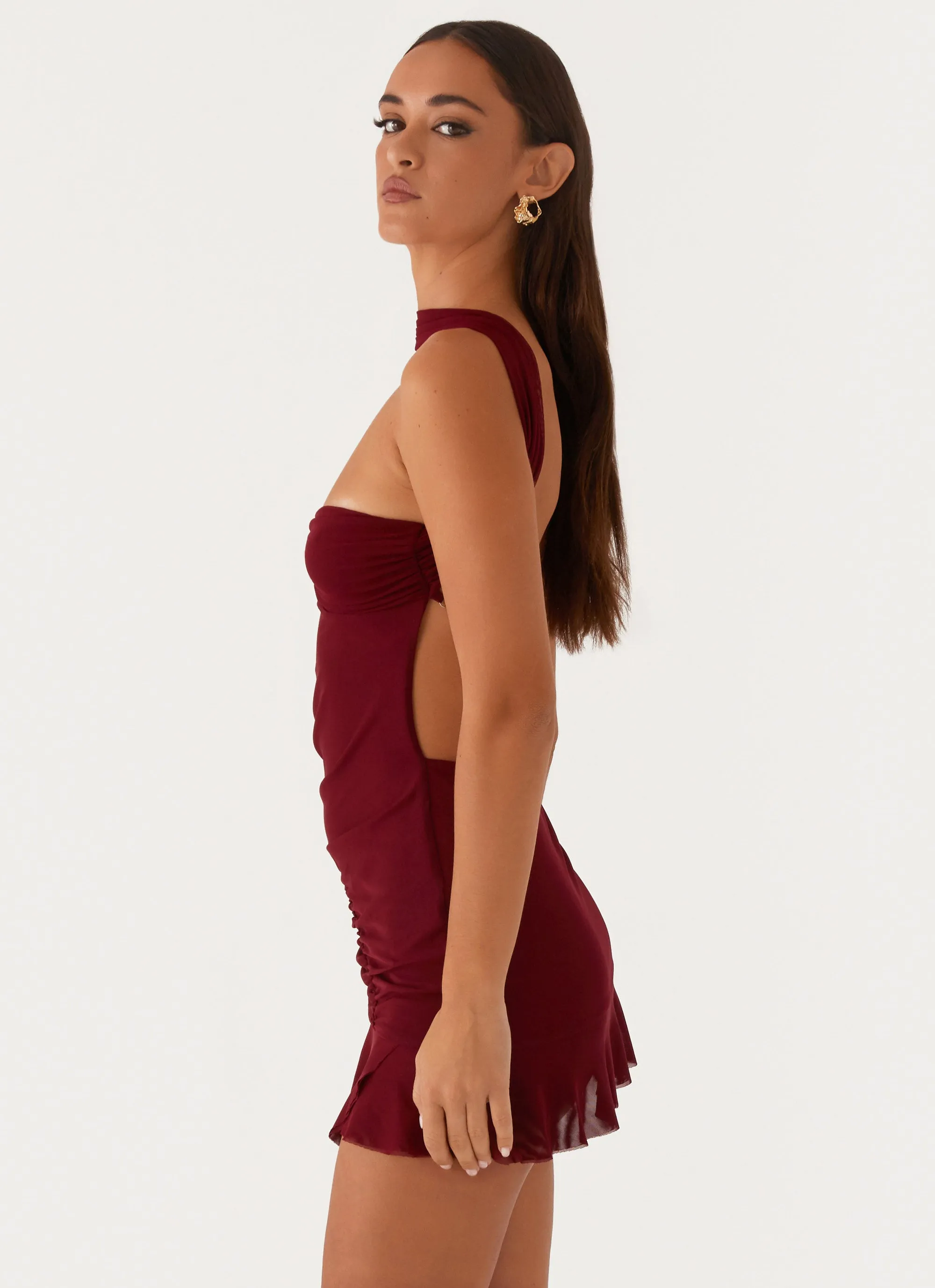 Pari Open Back Mini Dress - Mulberry Subtle Finish On-The-Go Outfit