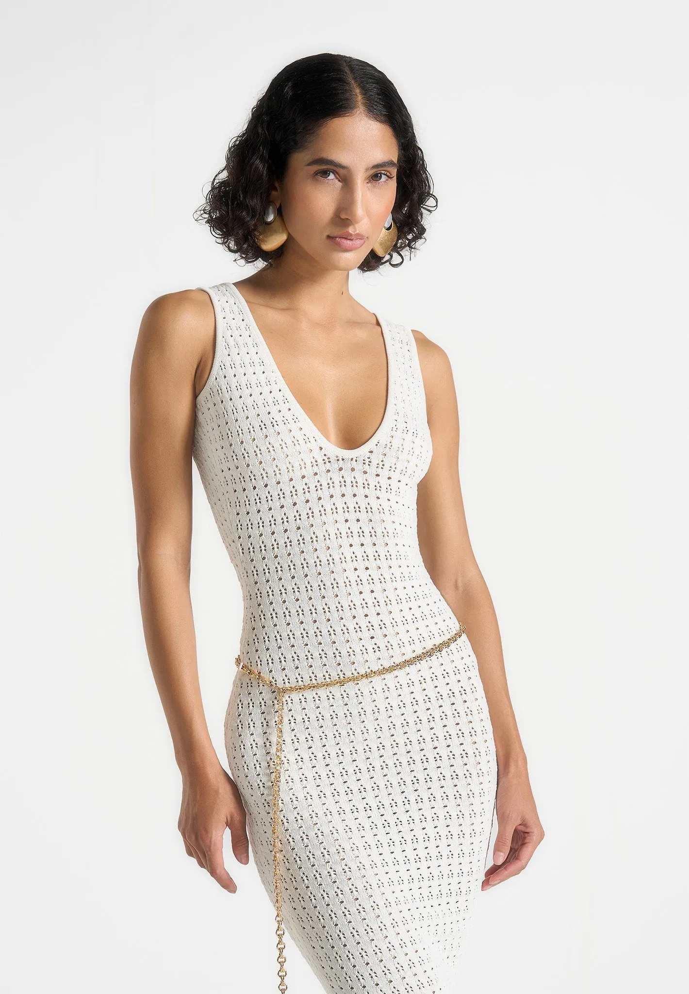 Sleeveless Cut Sophisticated Line Myriam - Pointelle Plunge Midaxi Dress With Chain - Cream