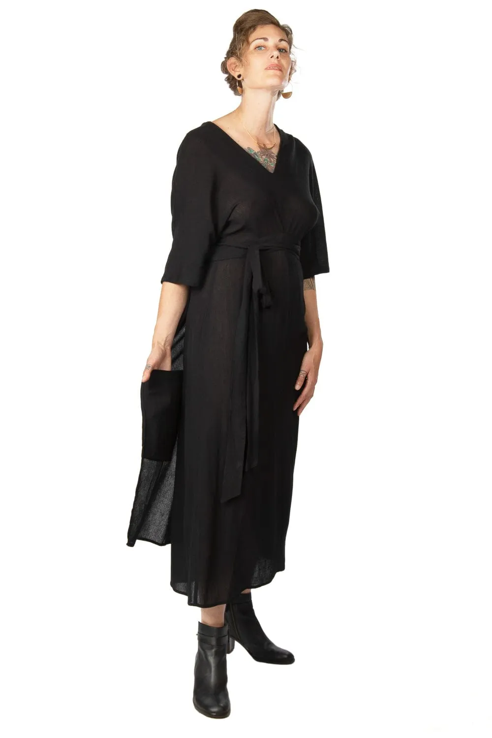 Diana Dress in Black Crepe Urban Light Lightweight-Lining