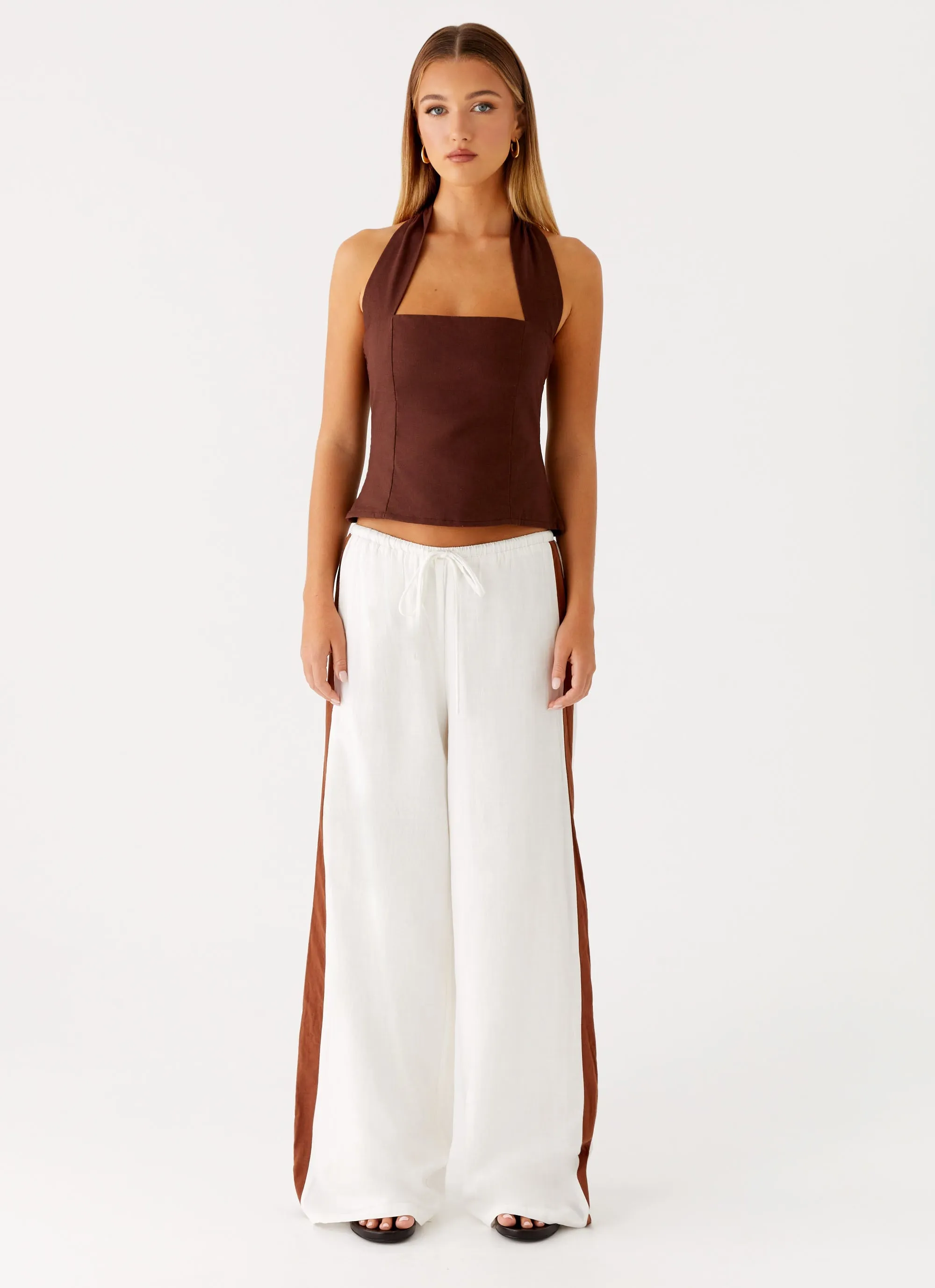 Relaxed Top Sunflare Linen Halter Top - Chocolate