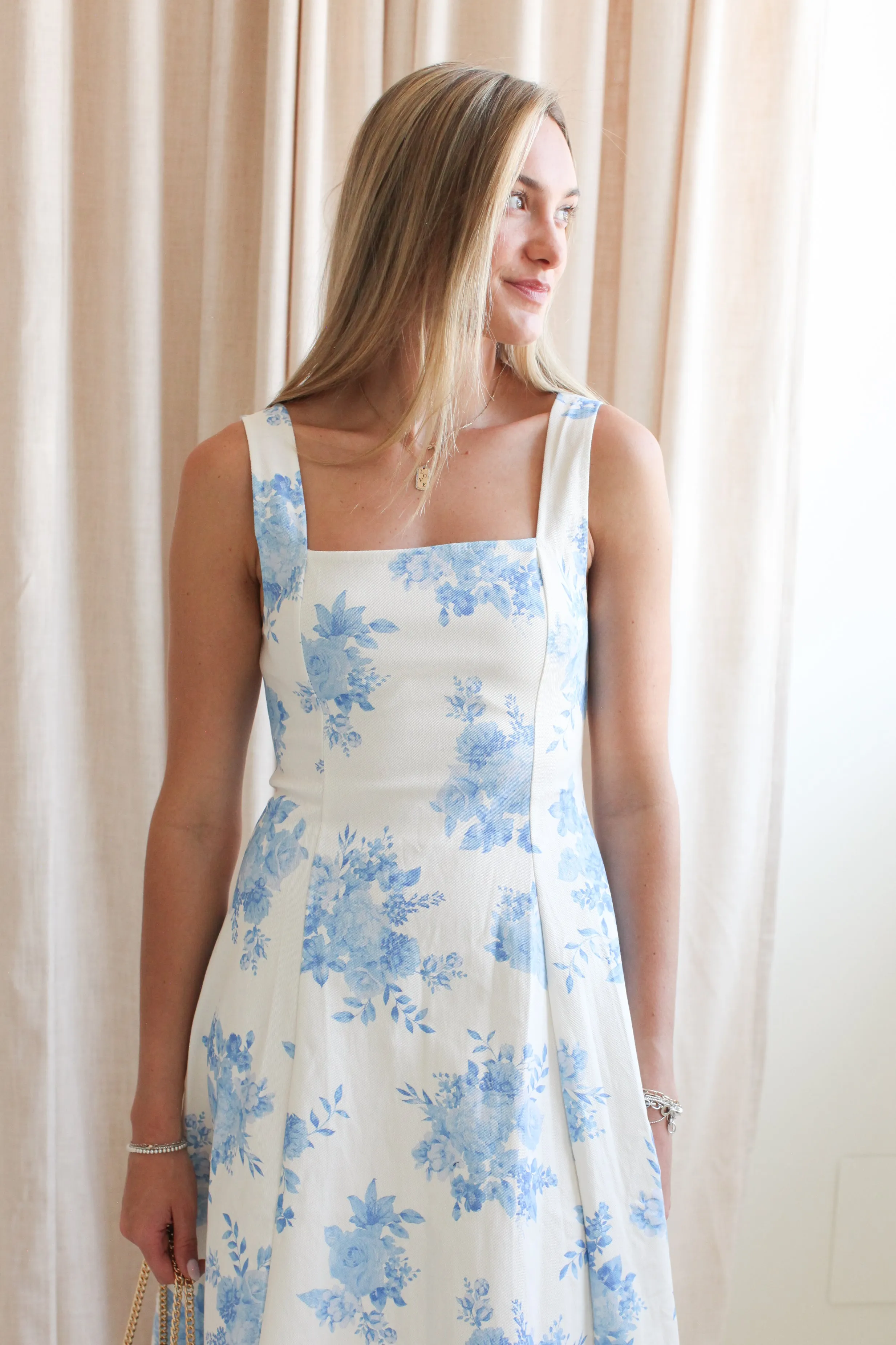 Feminine layered dress Collins Floral Midi Dress