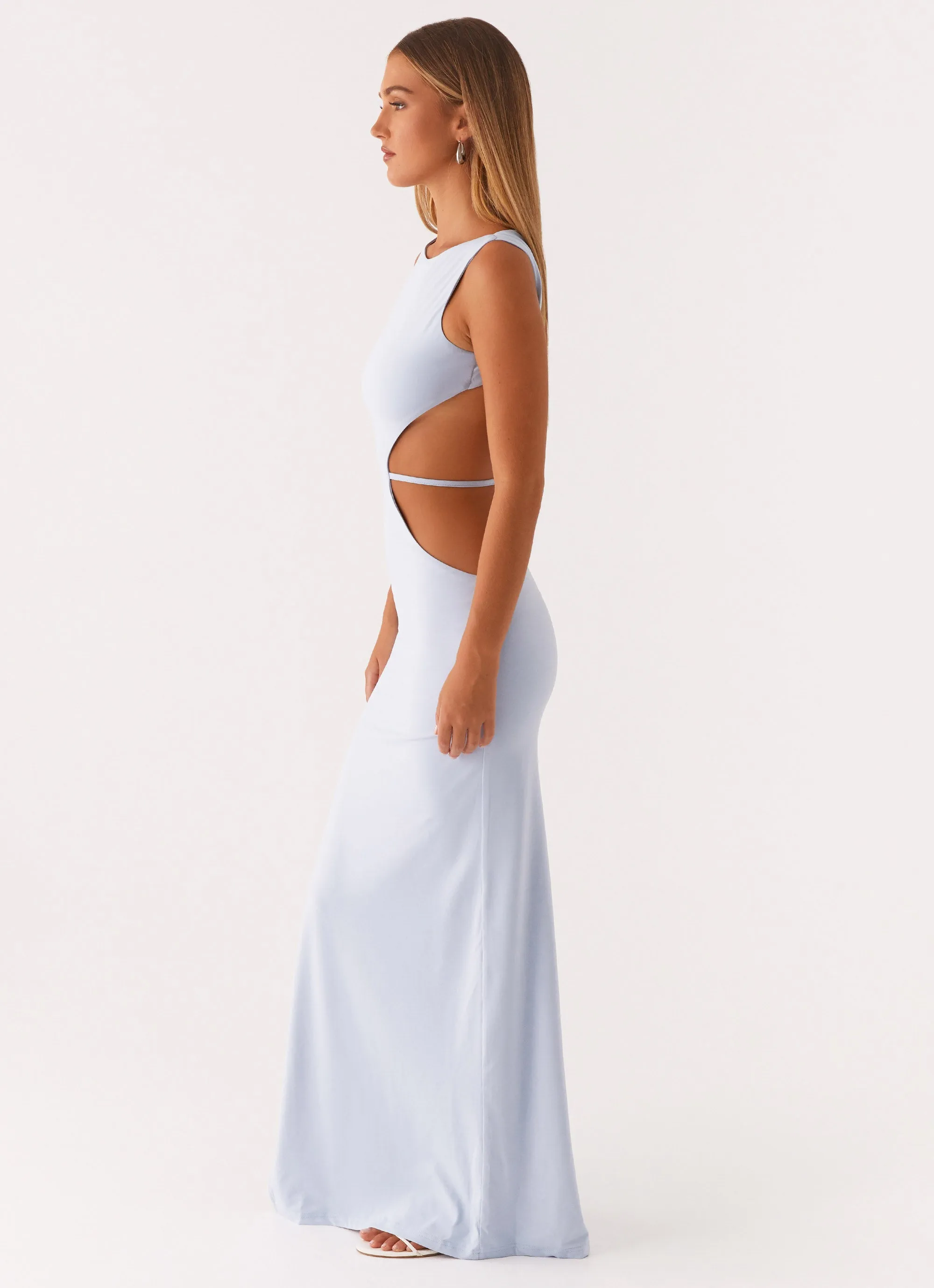 Sutton Maxi Dress - Blue Fluid movement