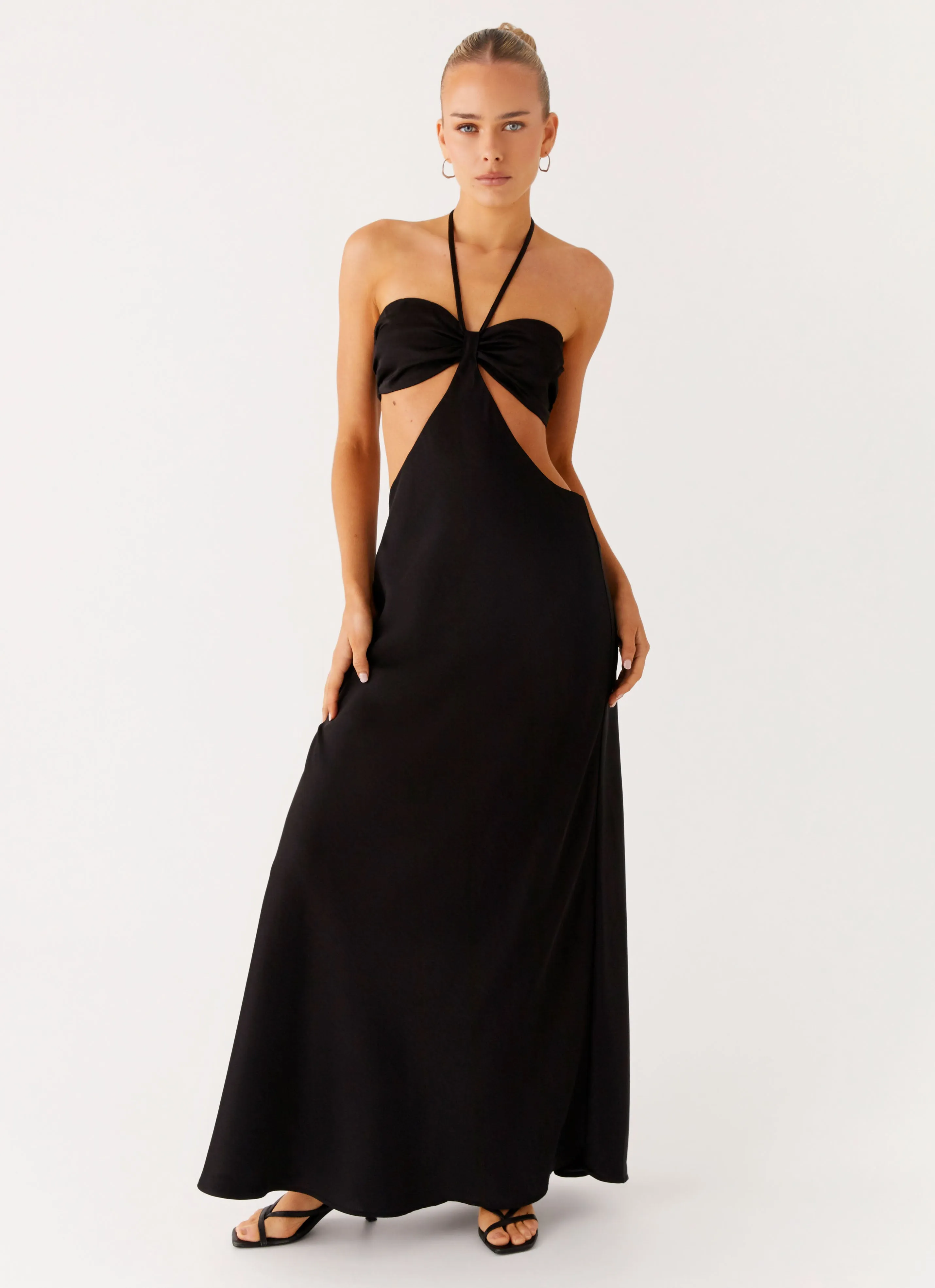 Elastic Fit effortless grace Sweetheart Cut Out Maxi Dress - Black