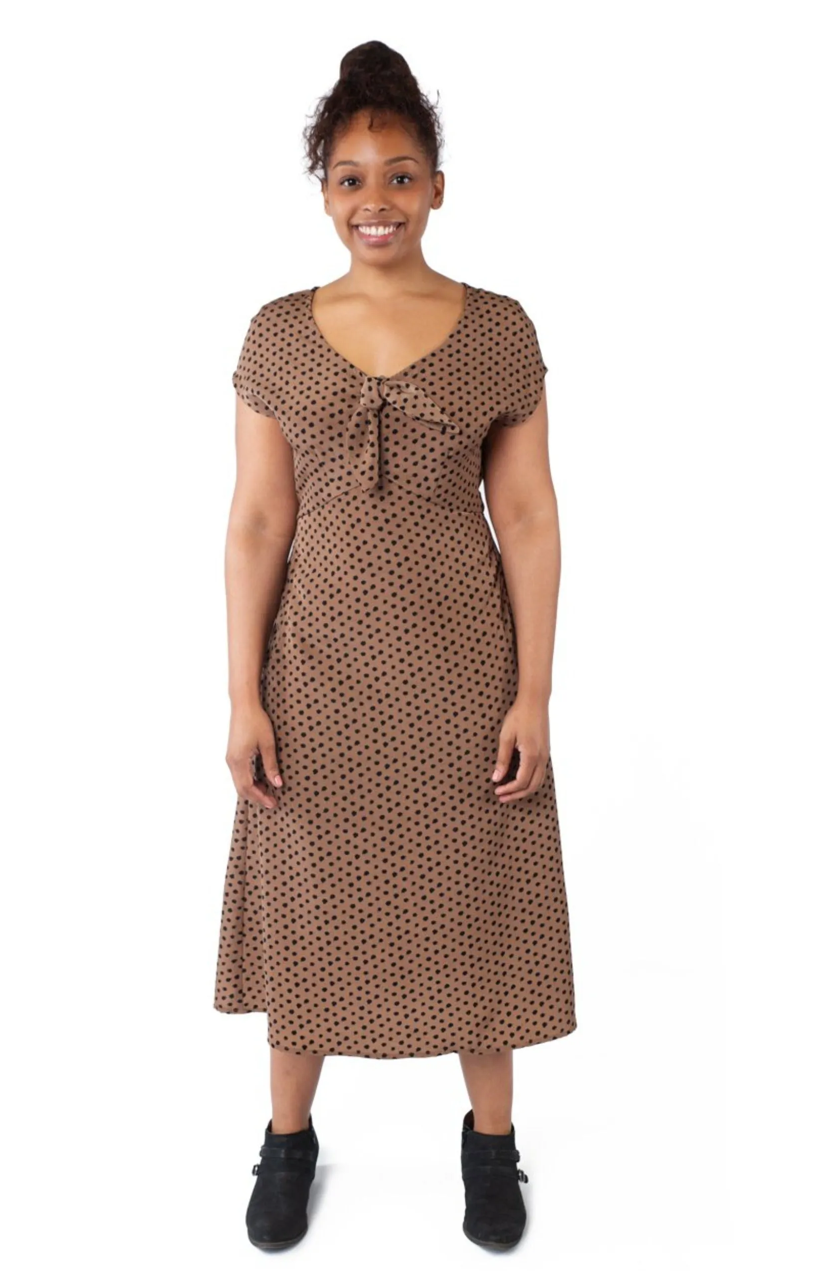 Festive Mood Smile Soft Tatiana Dress in Mocha Dot