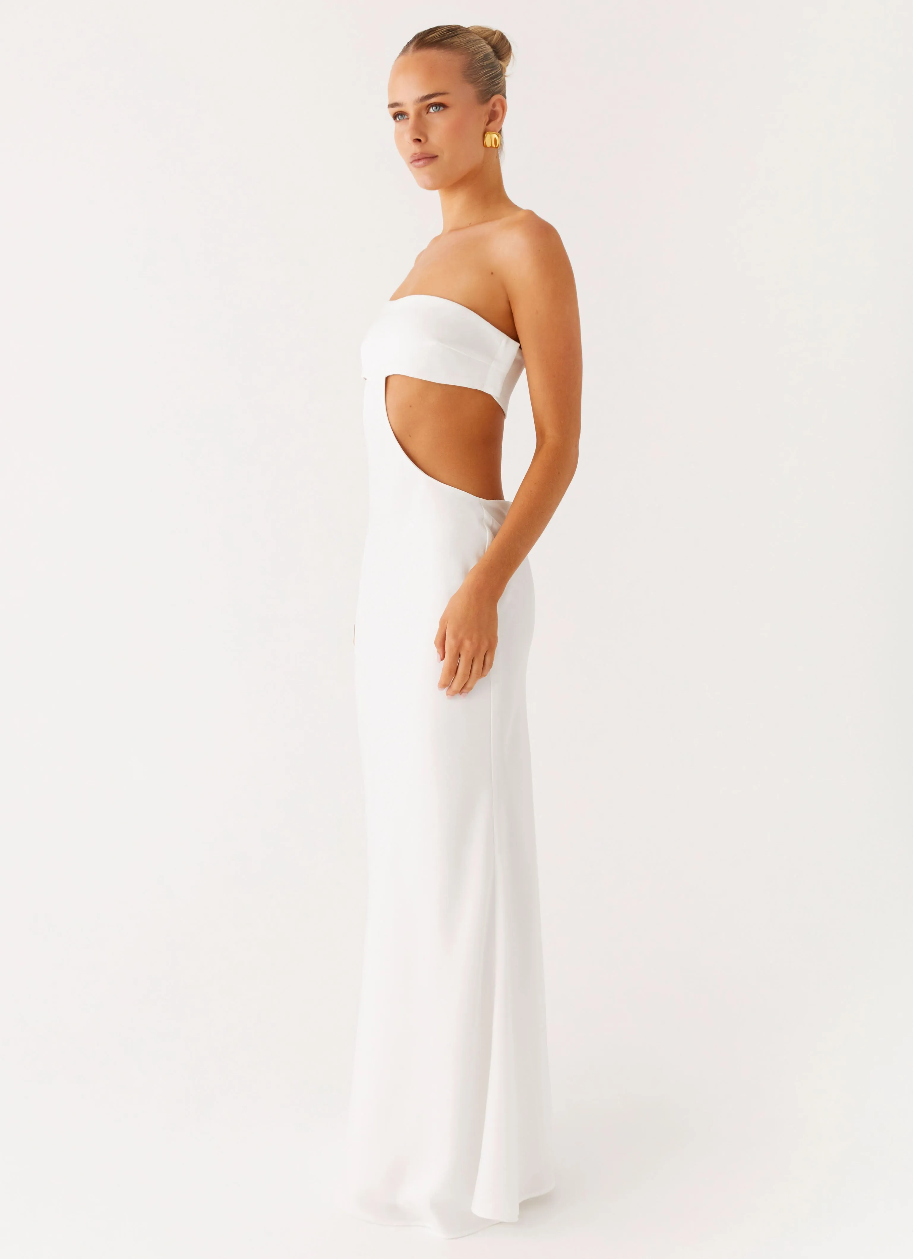 Cozy Fit Weekend Style Kiss Me Cut Out Maxi - Ivory