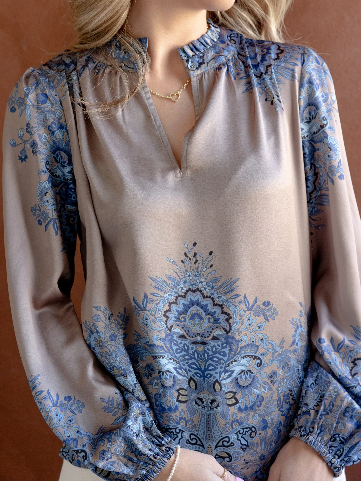 AntiPilling Surface Light Reflective Printing Carmen Paisley Blouse