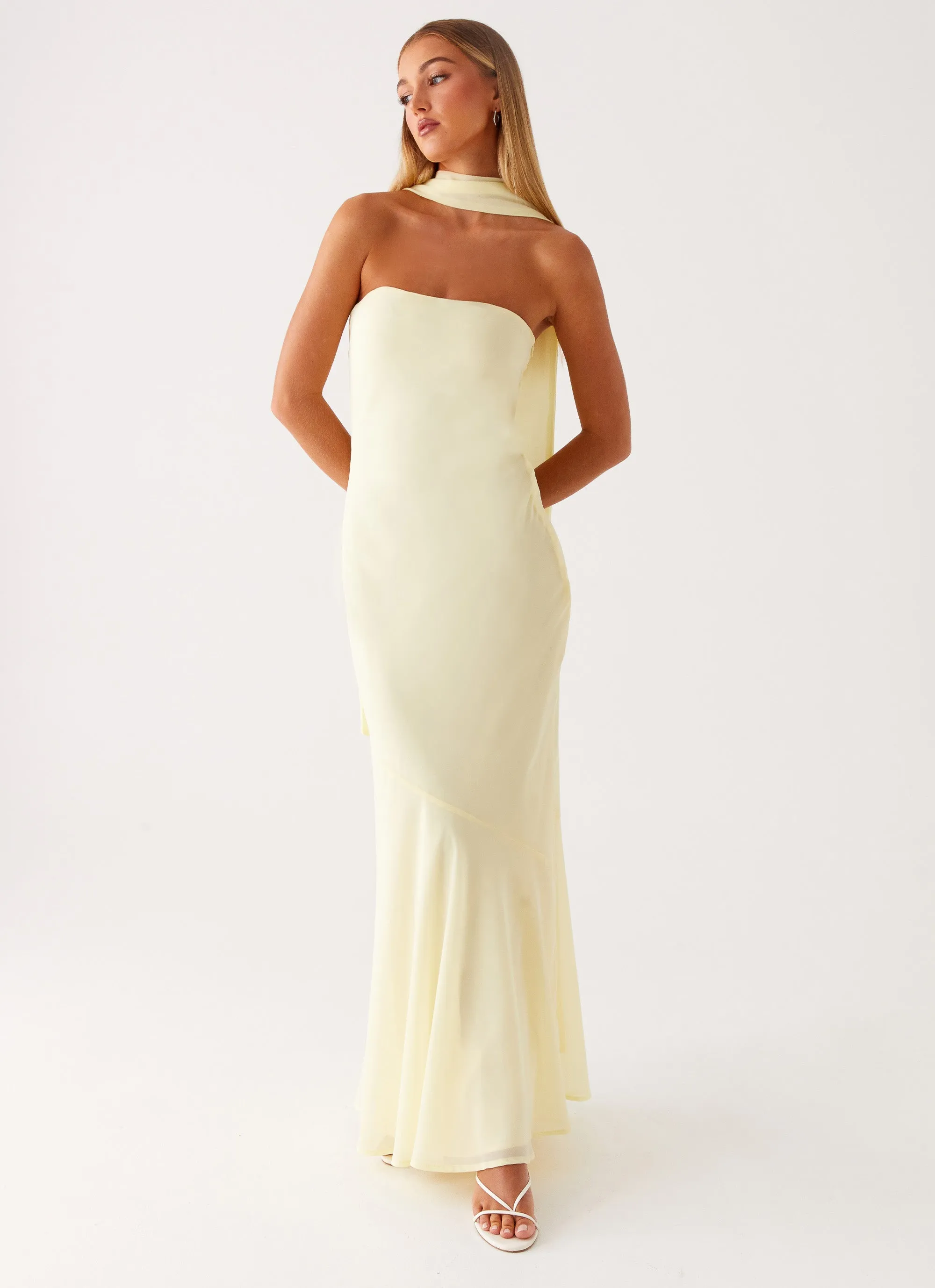 Under The Pagoda Maxi Dress - Yellow Trend Appeal Easy to Wear