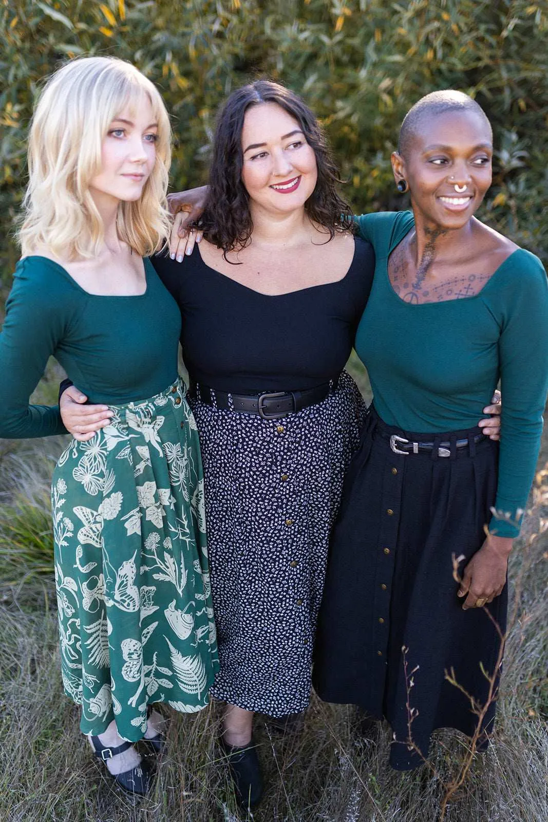 Adjustable Waist QuickDryTech Trices Skirt in Black Floral