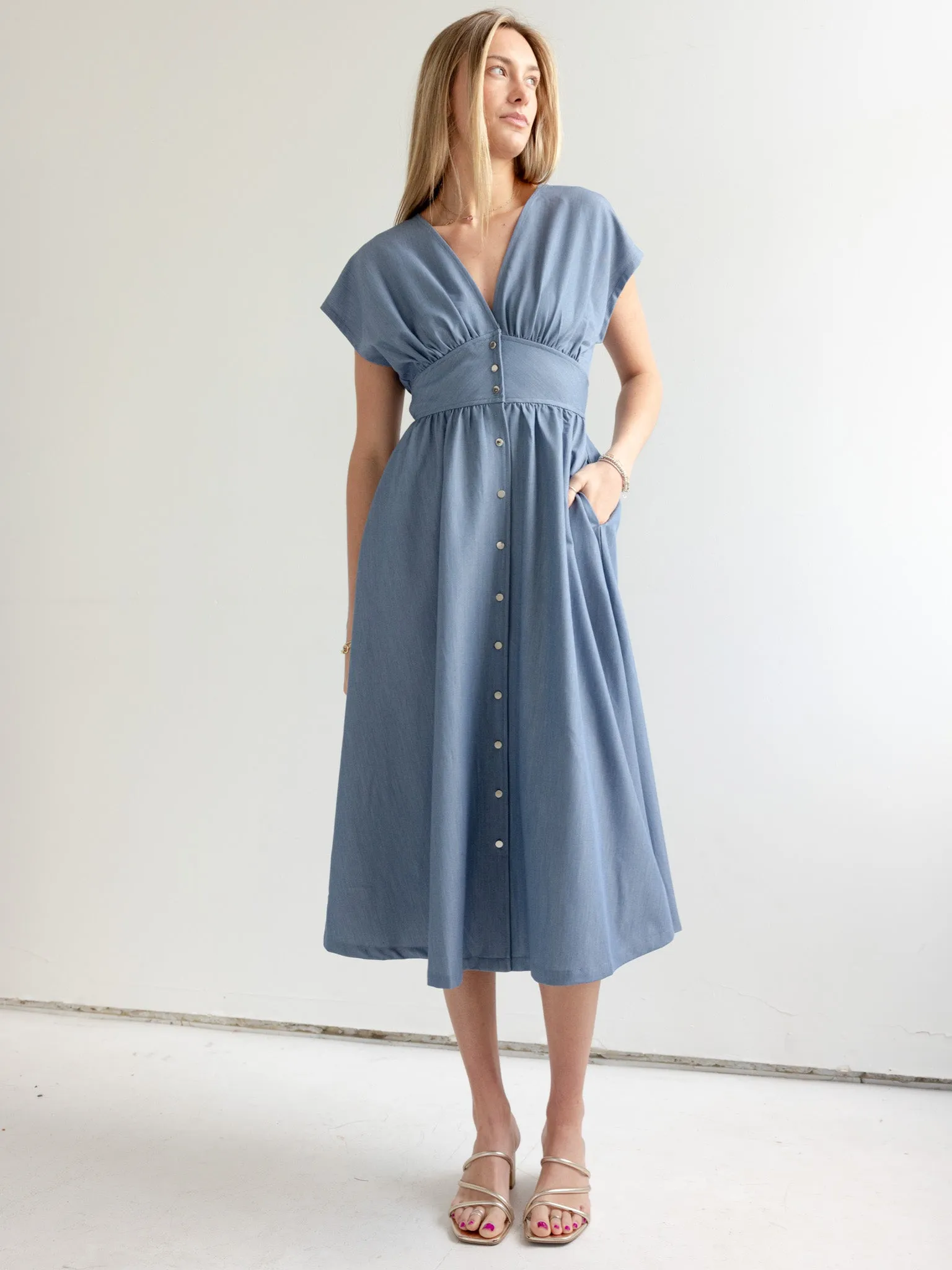 Bold Design Stylish Choice Vega Chambray Dress