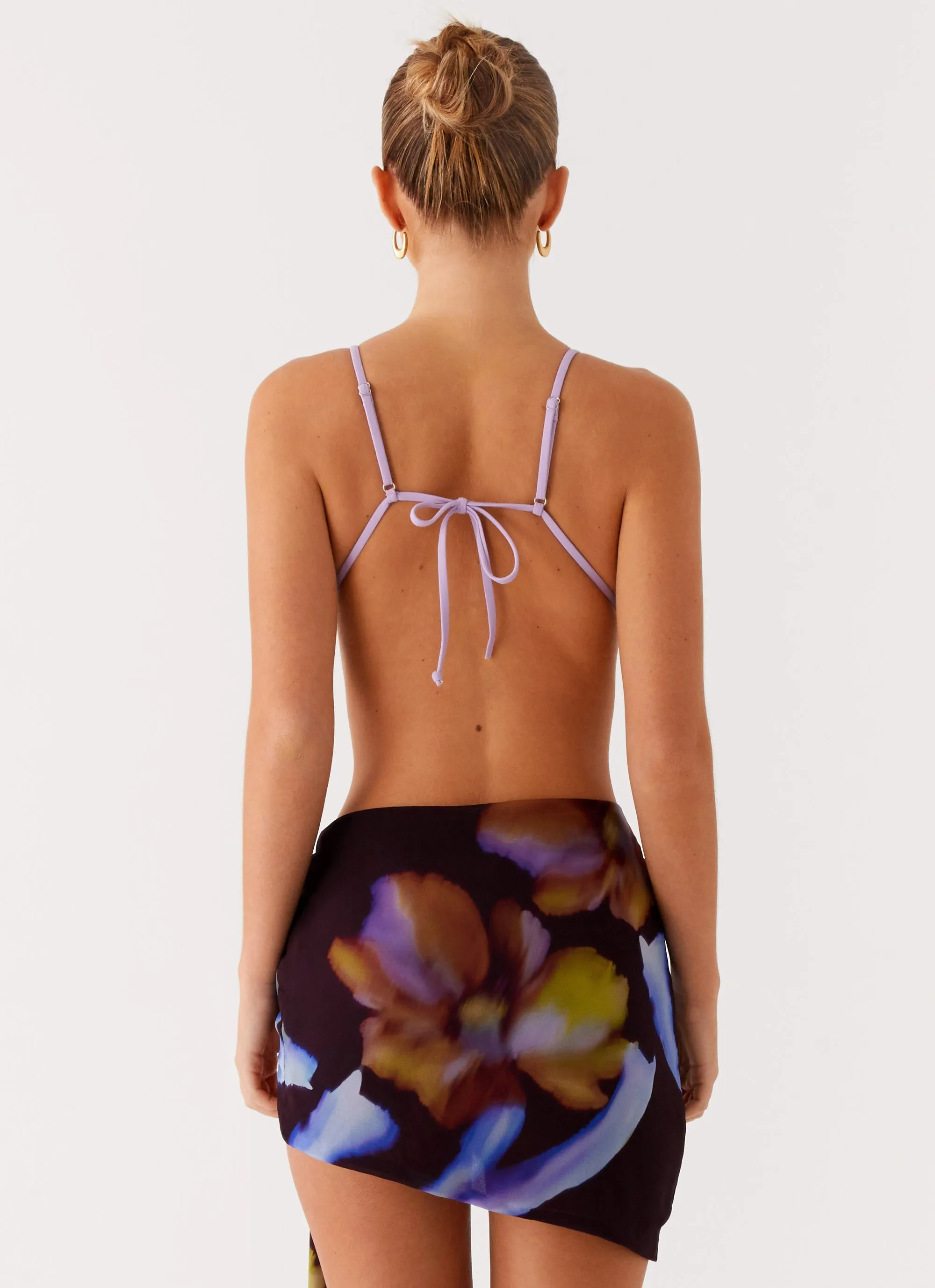 Golden Blaze Sarong - Dark Floral Quick Dry Swim Quick Roll Packability