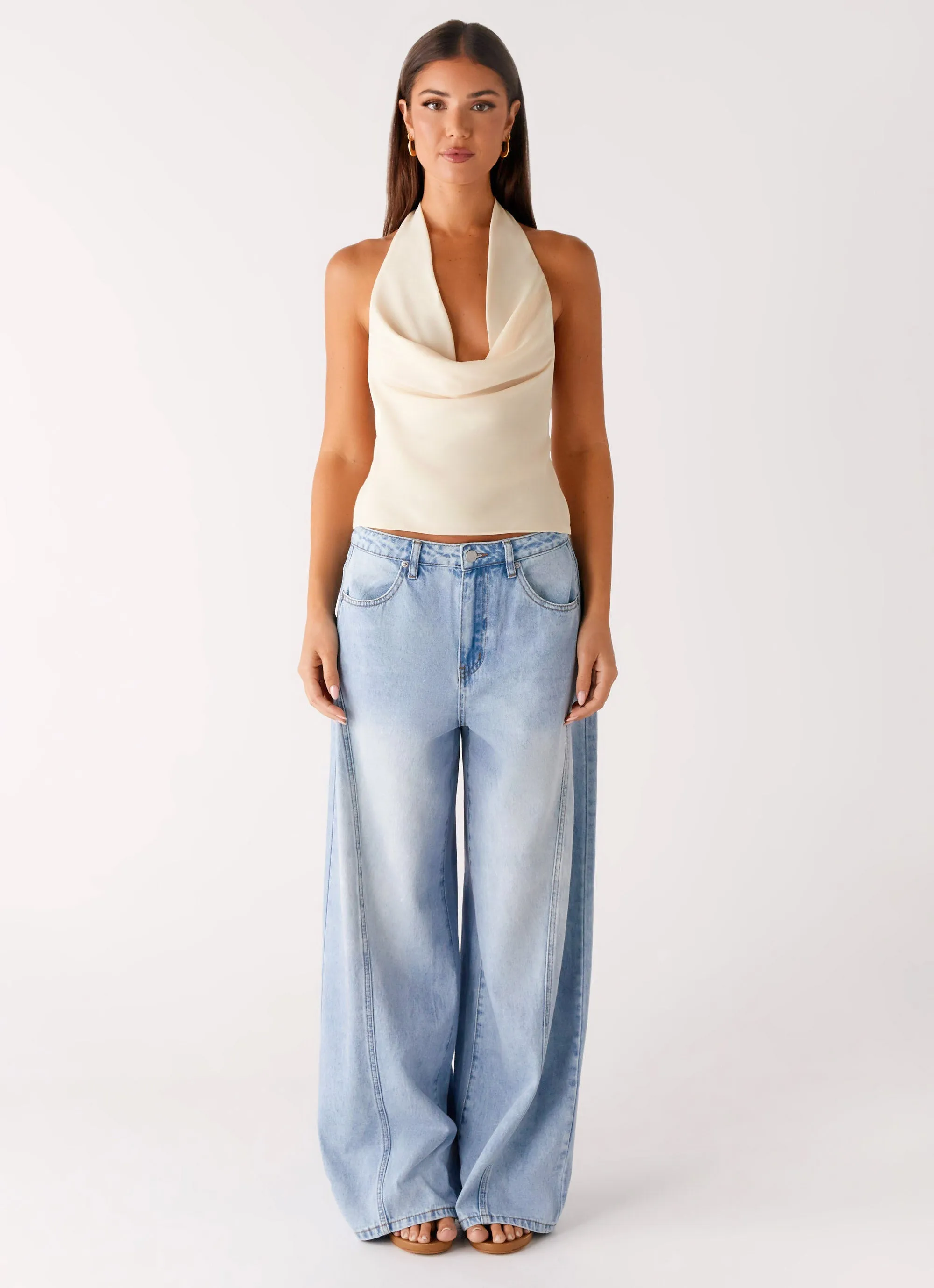 Creative Look Elegant Road Trip Timeless Wide Leg Jeans - Bleached Blue