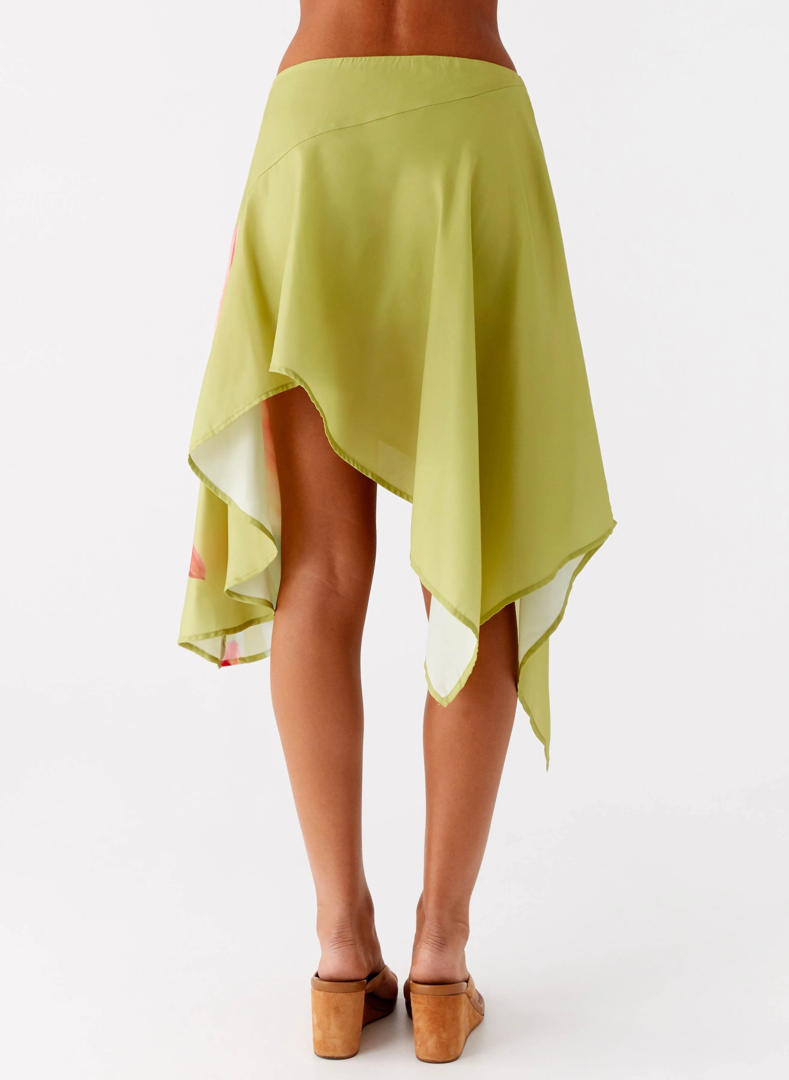 Daily Fashion Kia Low Rise Asymmetrical Midi Skirt - Jungle Floral