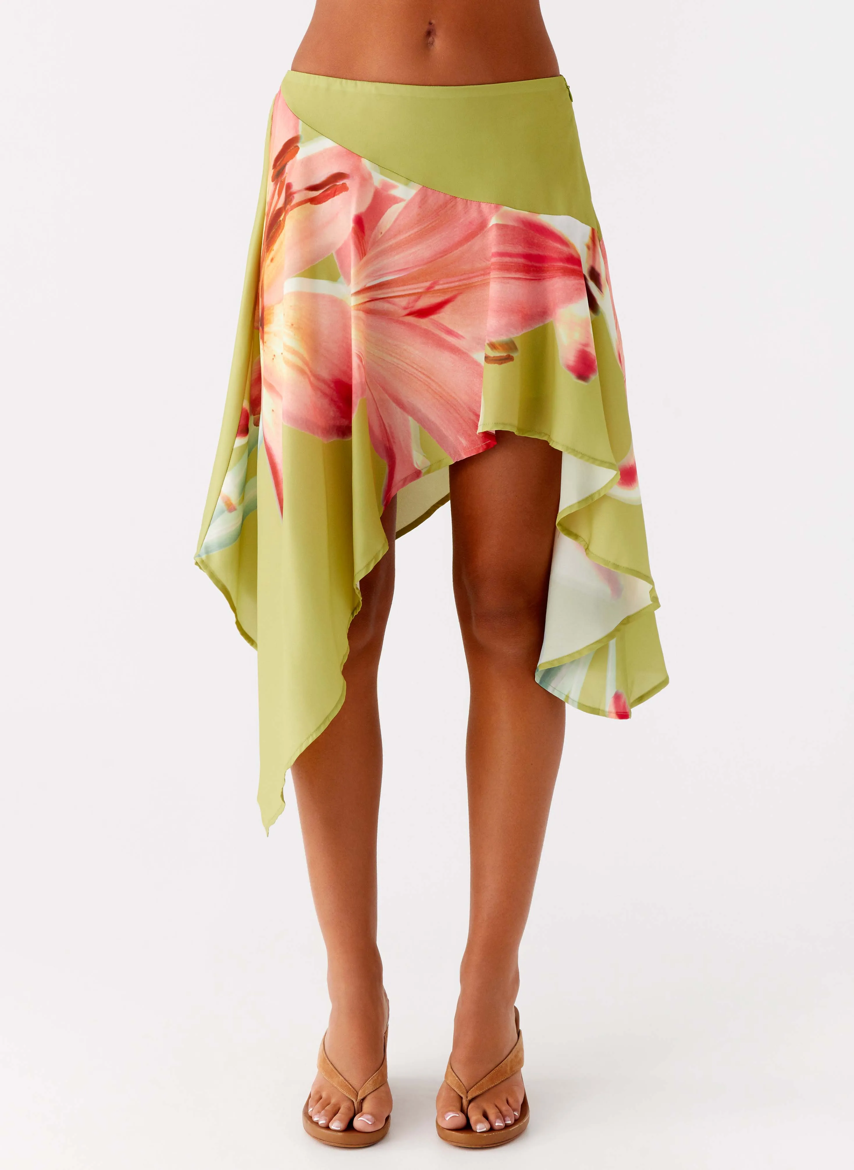 Kia Low Rise Asymmetrical Midi Skirt - Jungle Floral Light Fabric Fresh Detail