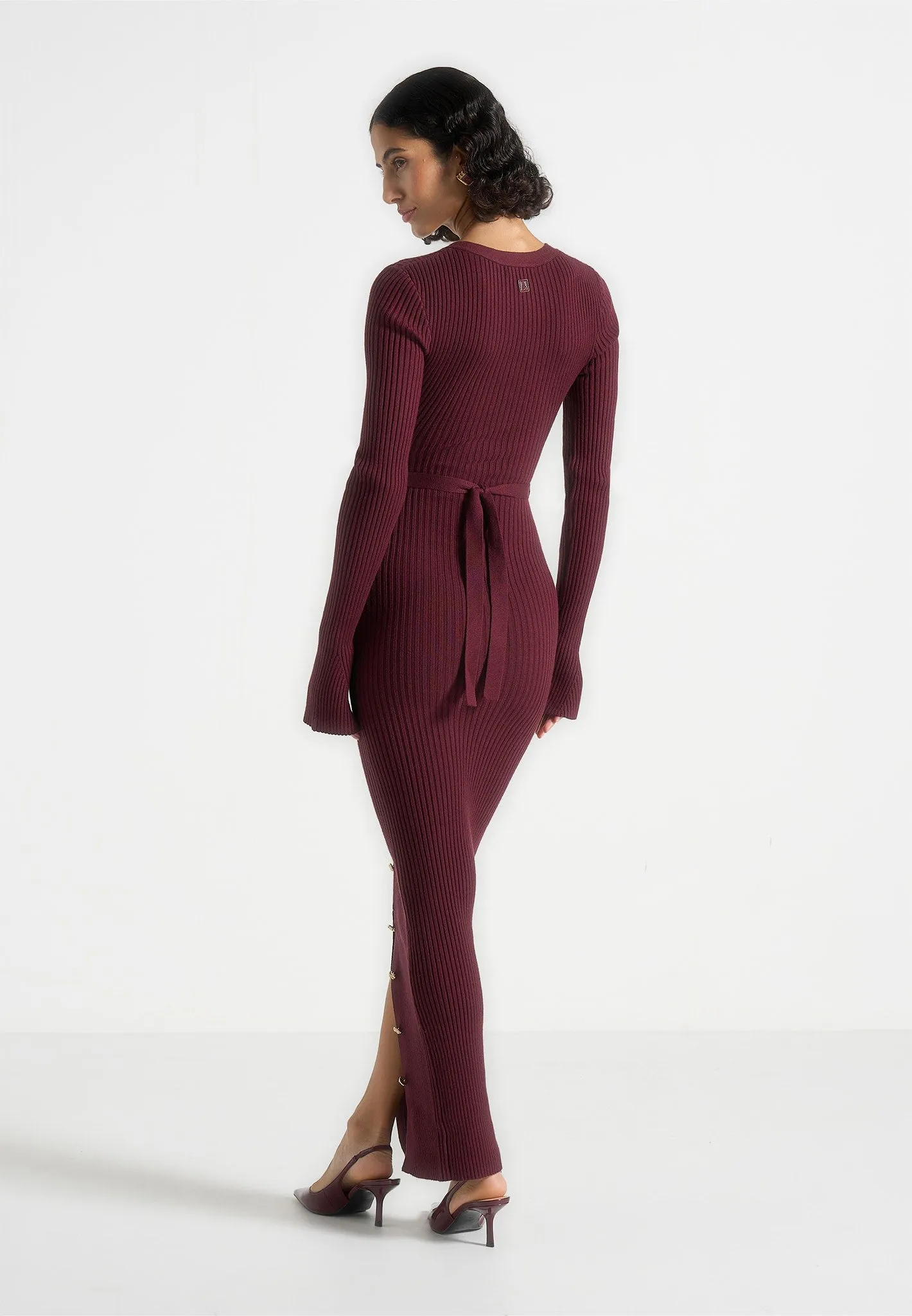 Assia - Long Sleeve Knitted Midaxi Dress With Belt - Wine Red AdjustableStraps Subtle Motion