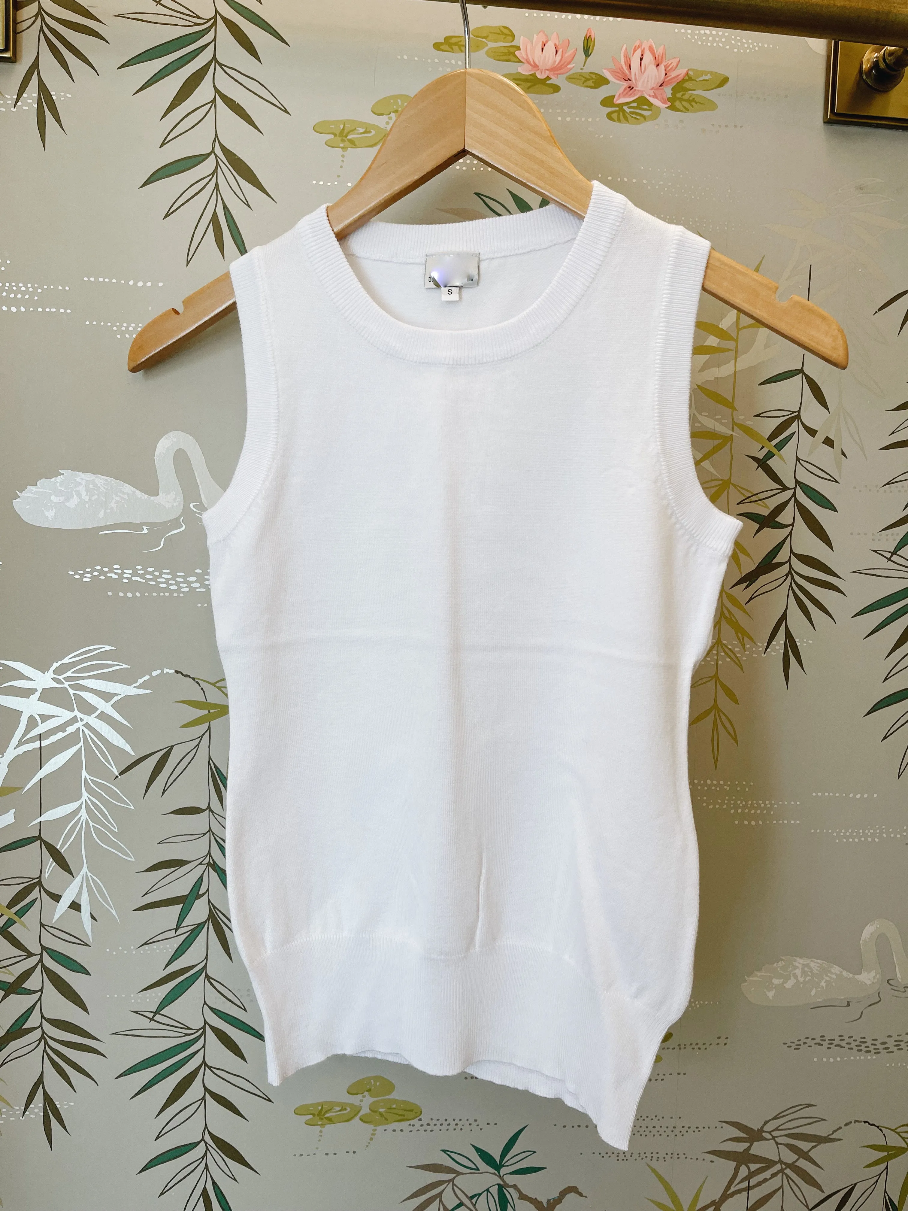 EcoFriendlyTexture Sleeveless Crew - White
