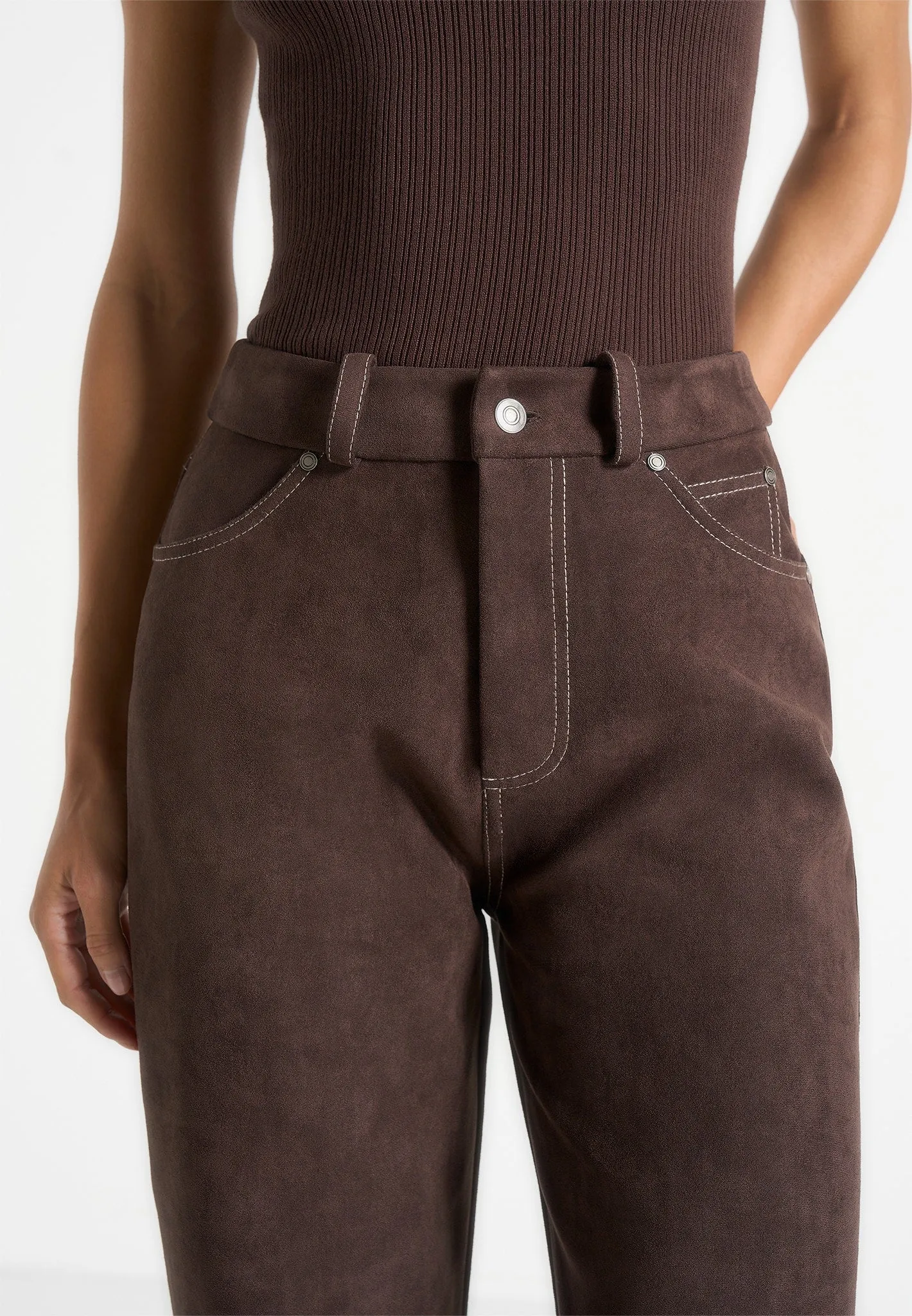 Layered Basics Kalie - Suede Boyfriend Jeans - Brown